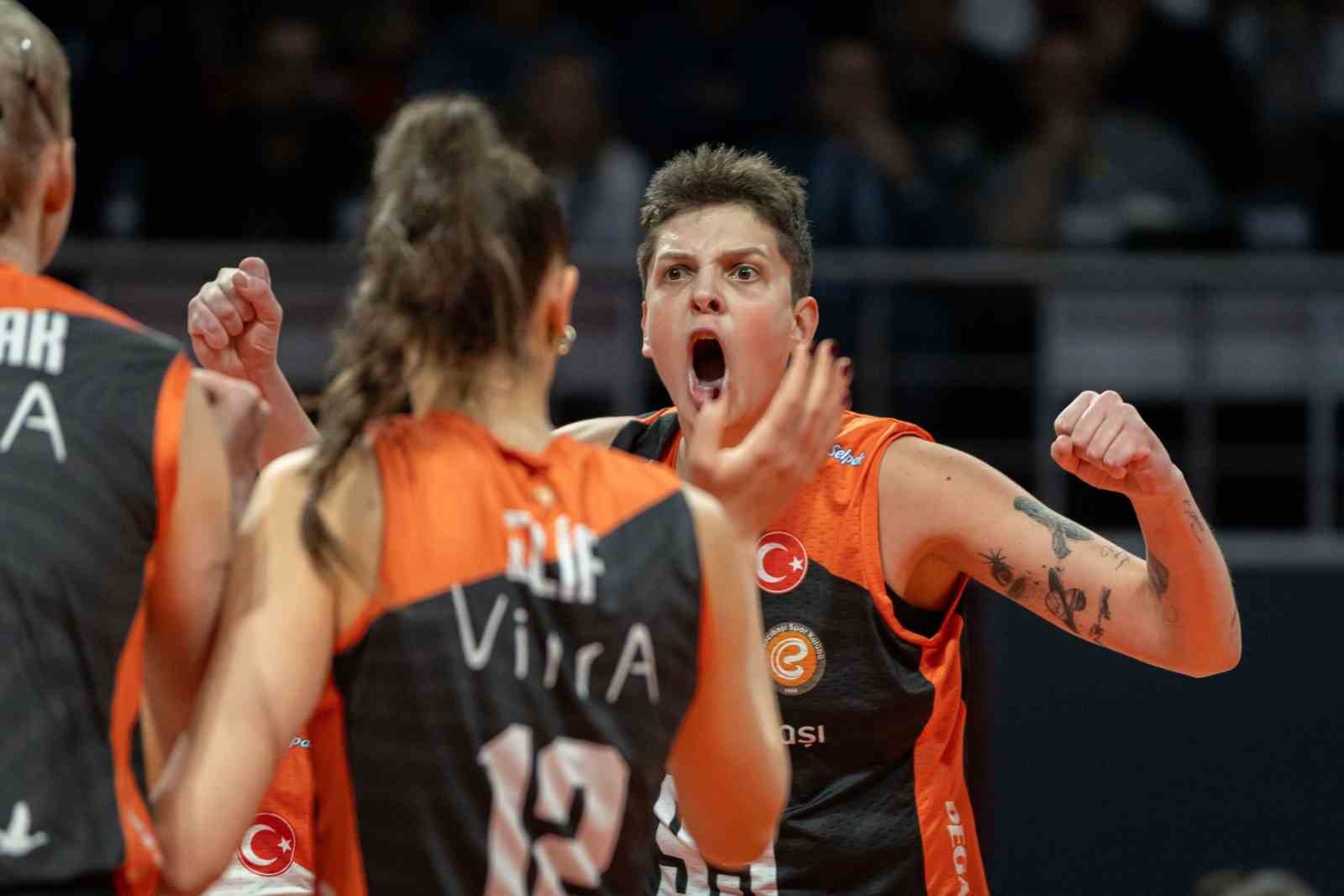 Sultanlar Ligi: Fenerbahçe Medicana: 3 - Eczacıbaşı Dynavit: 1
