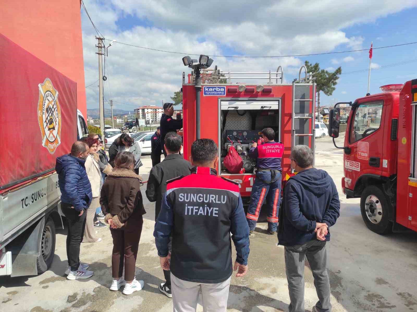 Sungurlu Belediyesi İtfaiye Müdürlüğü’nden yangın eğitimi
