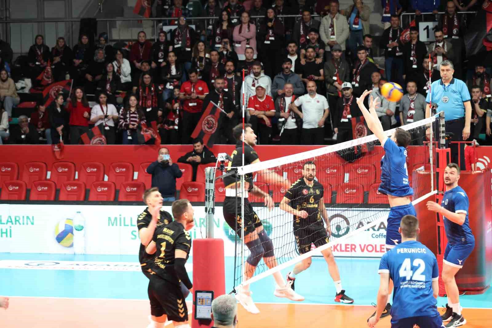 Sungurlu Belediyespor Efeler Ligi’nde
