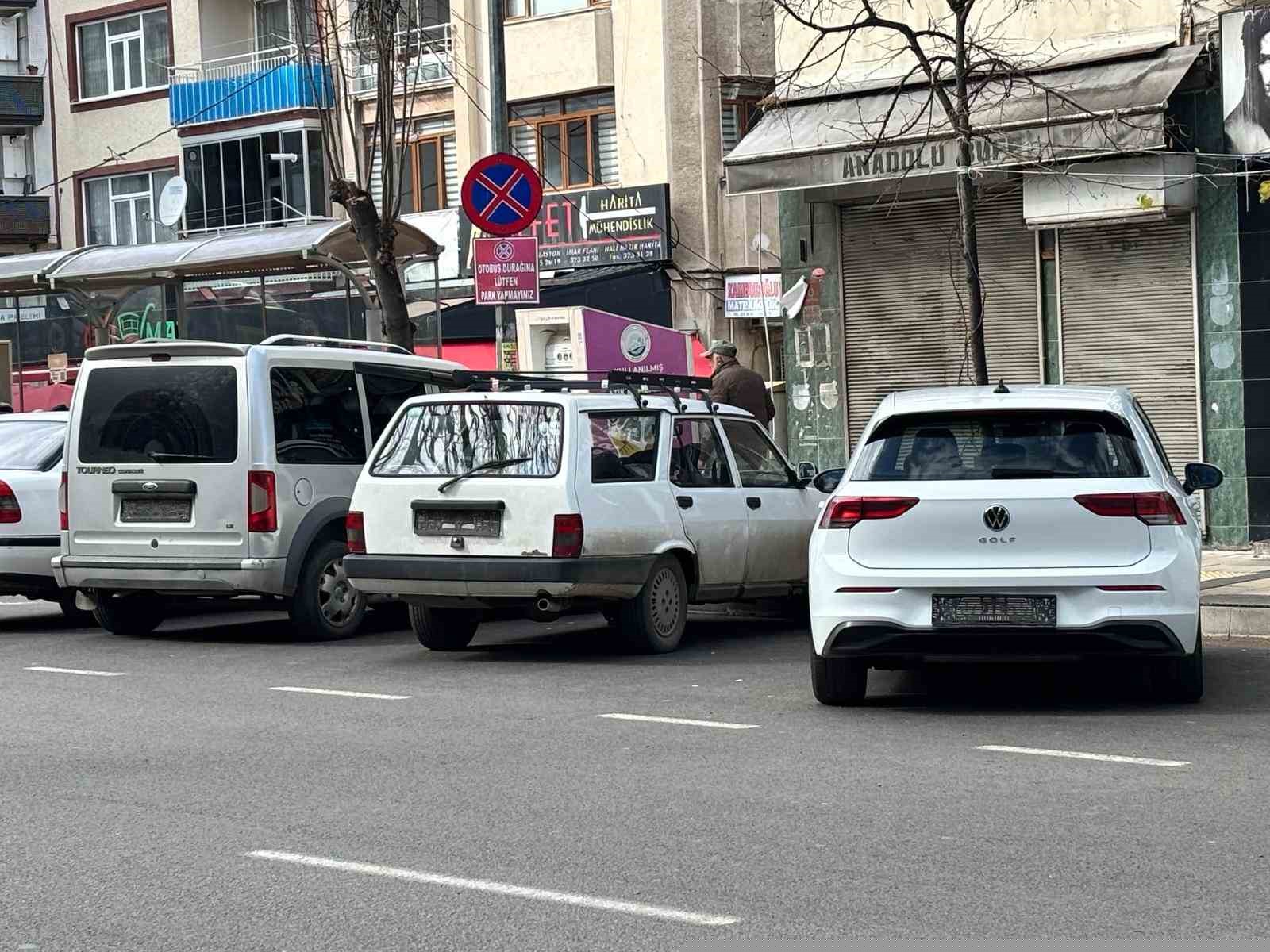 Süre uzatıldı ama yoğunluk bitmedi: Trabzon’da 10 bin adet APP plaka değiştirildi
