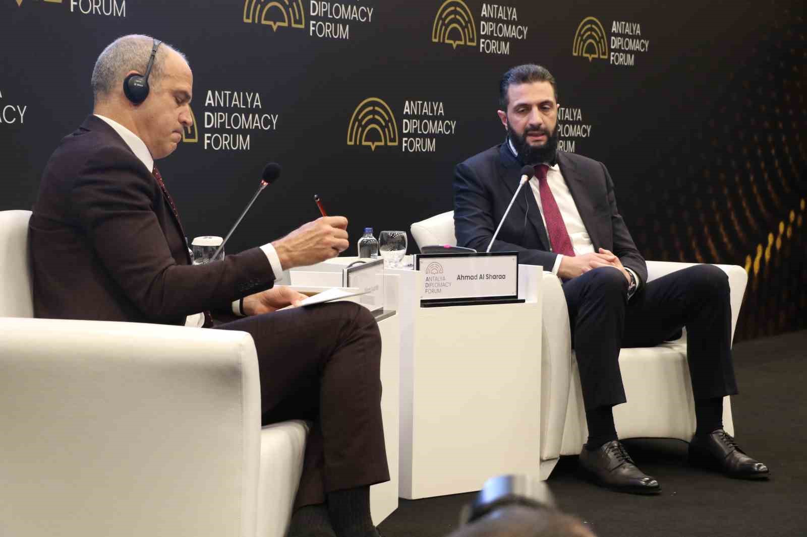 Suriye Cumhurbaşkanı Şara: "Bugün biz Suriye için yeni bir tarih çiziyoruz"
