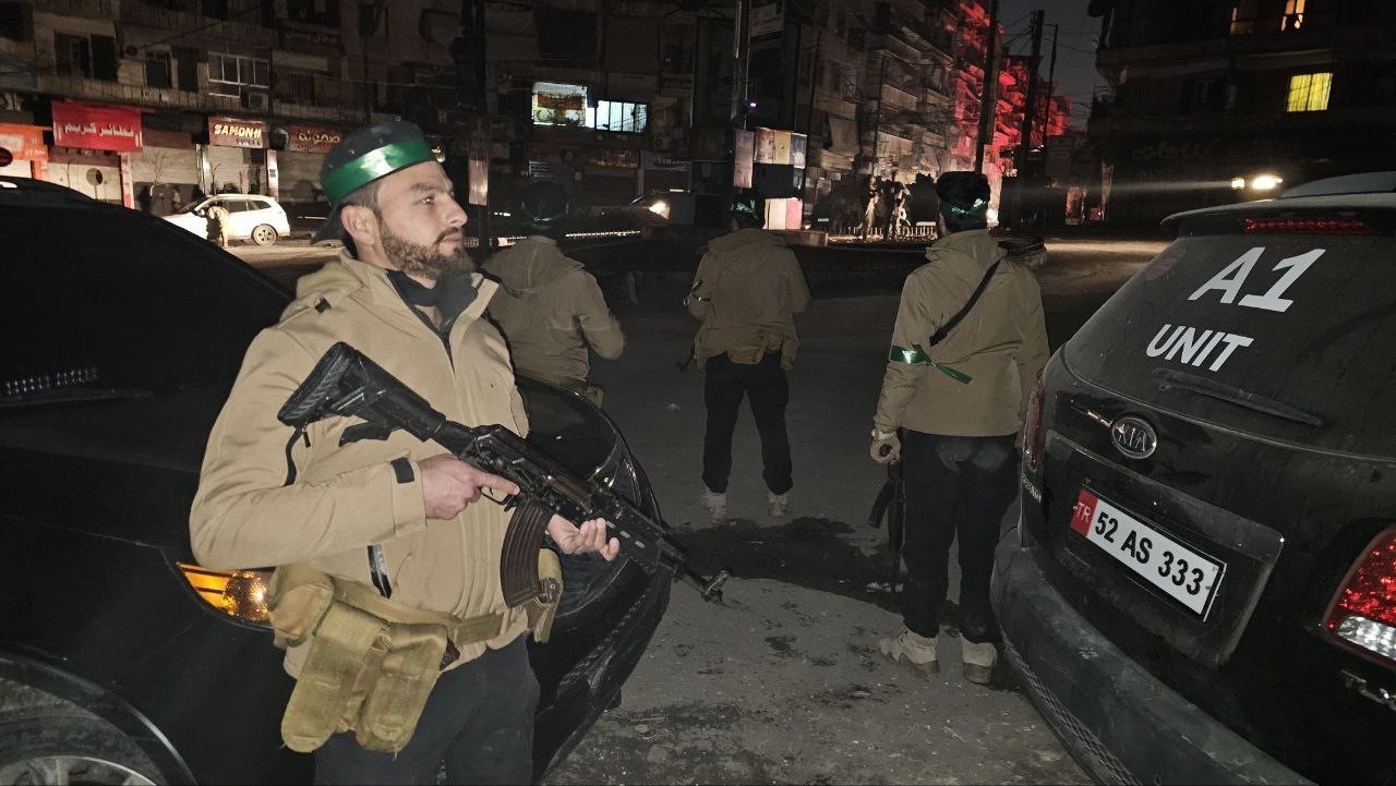 Suriye Savunma Bakanlığı: "Halep’te saat 03.00 itibarıyla ateşkes ilan edildi"
Suriye Savunma Bakanlığı: "Halep’te saat 03.00 itibarıyla ateşkes ilan edildi"