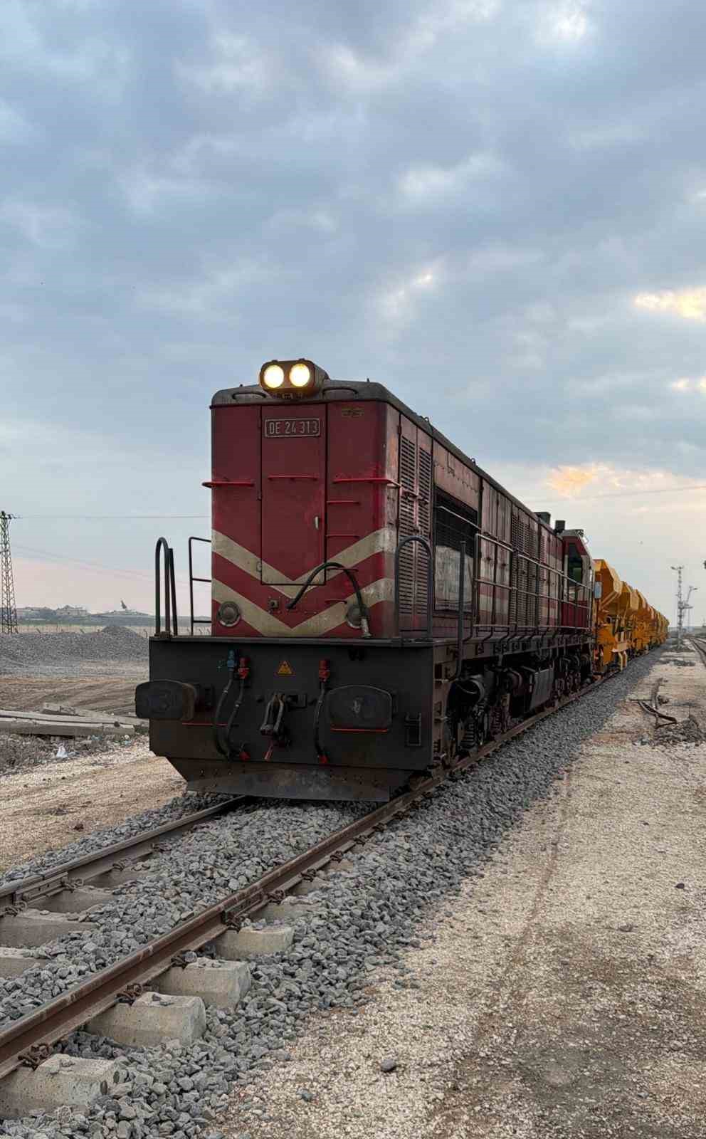 Suriye sınırındaki 350 kilometrelik hat tren trafiğine açıldı
