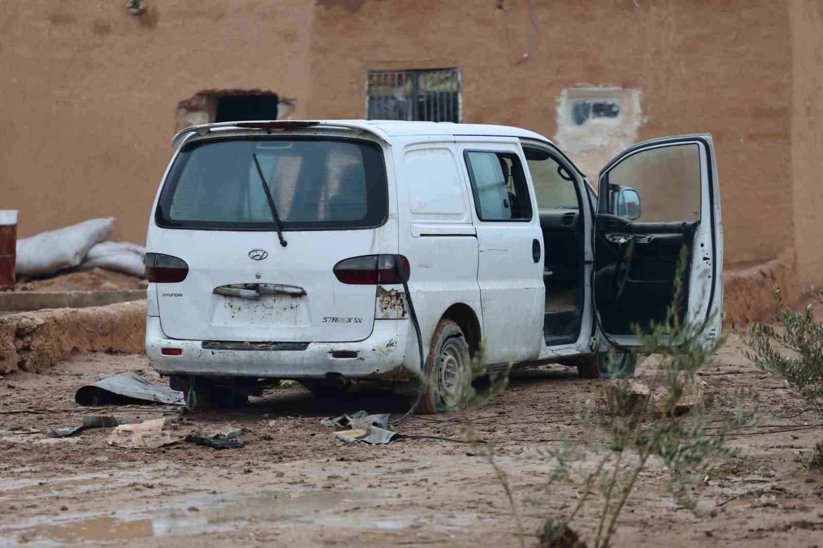 Suriye’de güvenlik güçlerine ait konvoy Tabka’ya girdi
