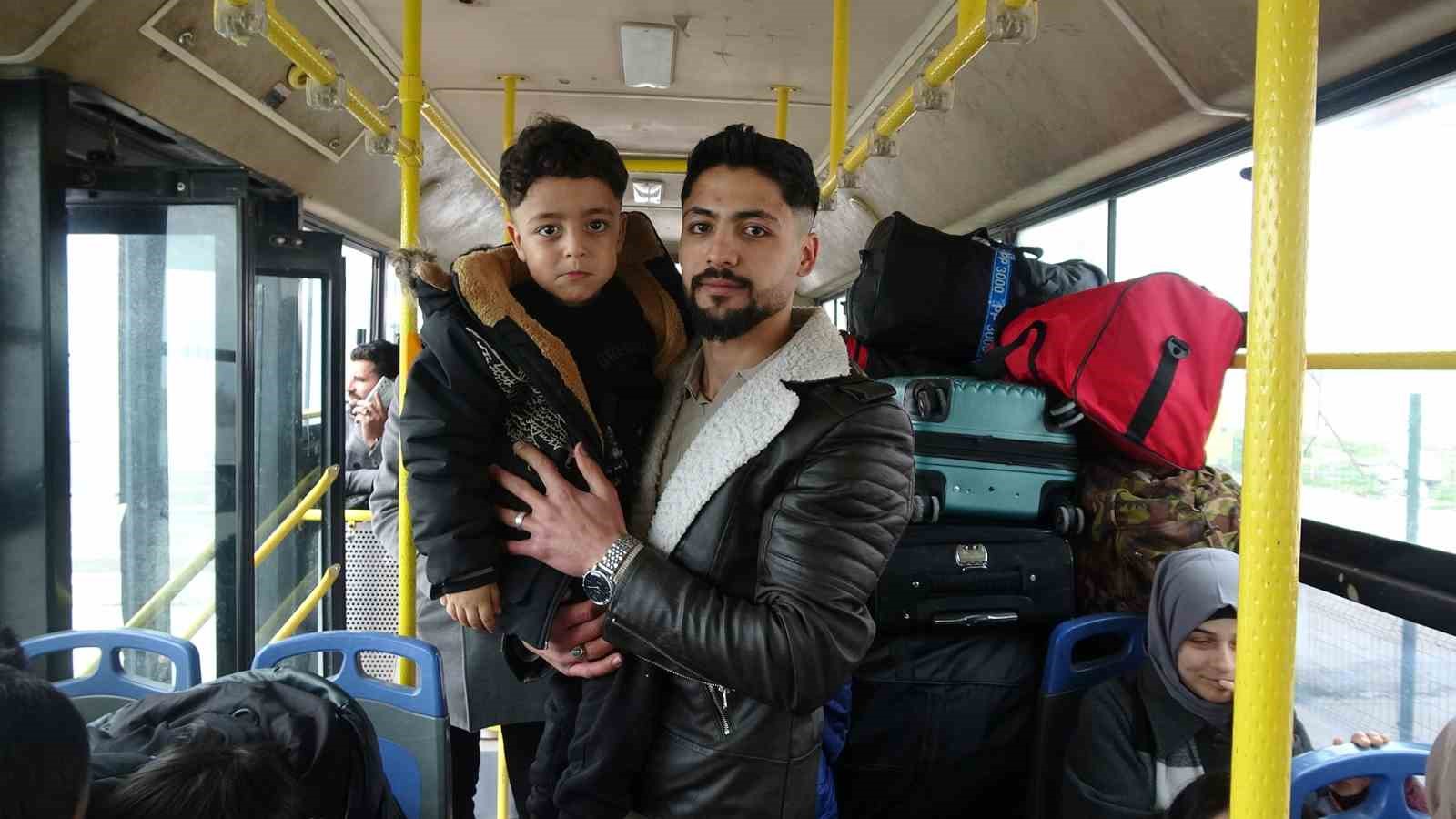 Suriyelilerin gönüllü geri dönüşü Ramazan ayında da sürüyor
