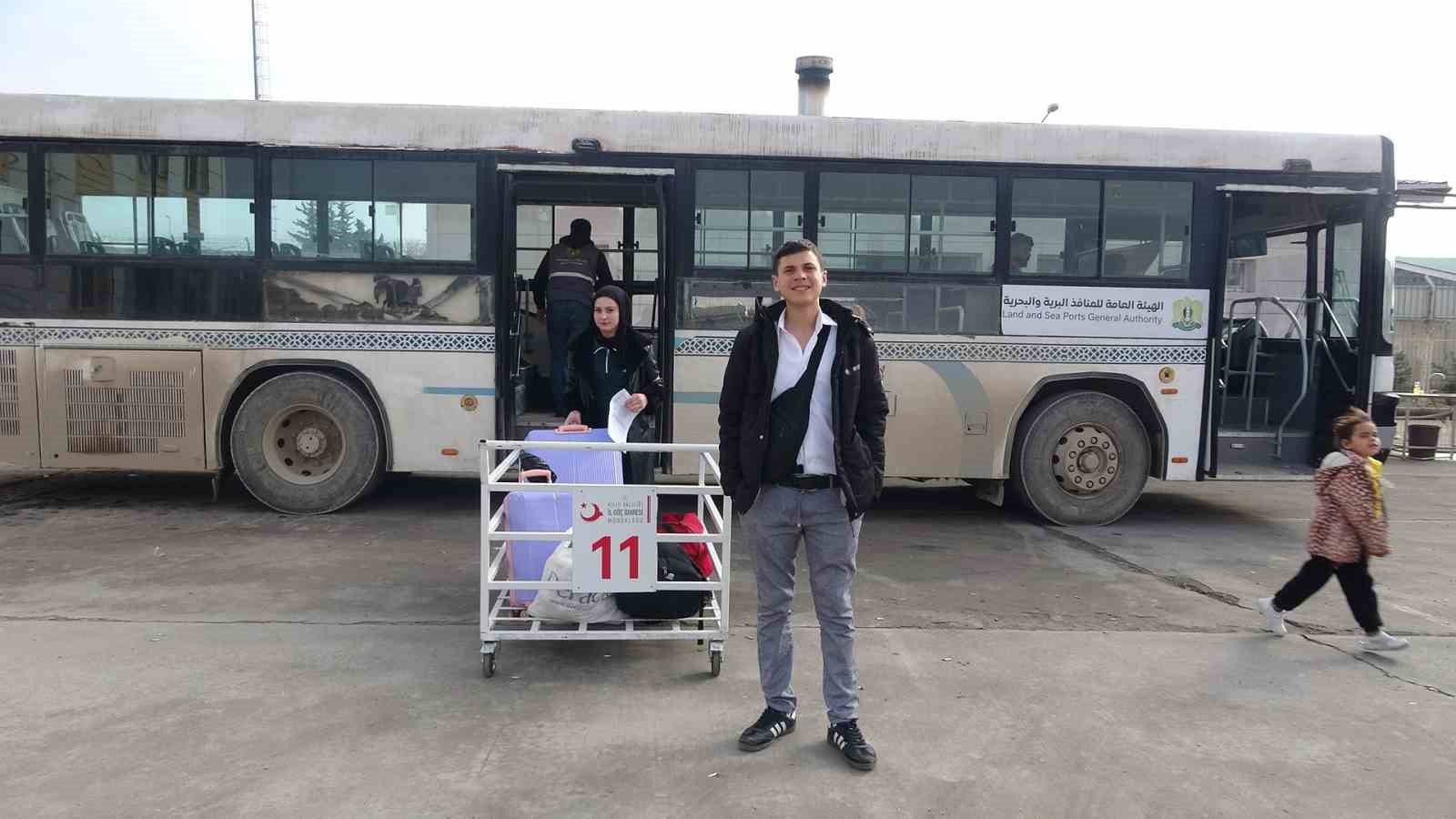 Suriyelilerin gönüllü geri dönüşü sürüyor
