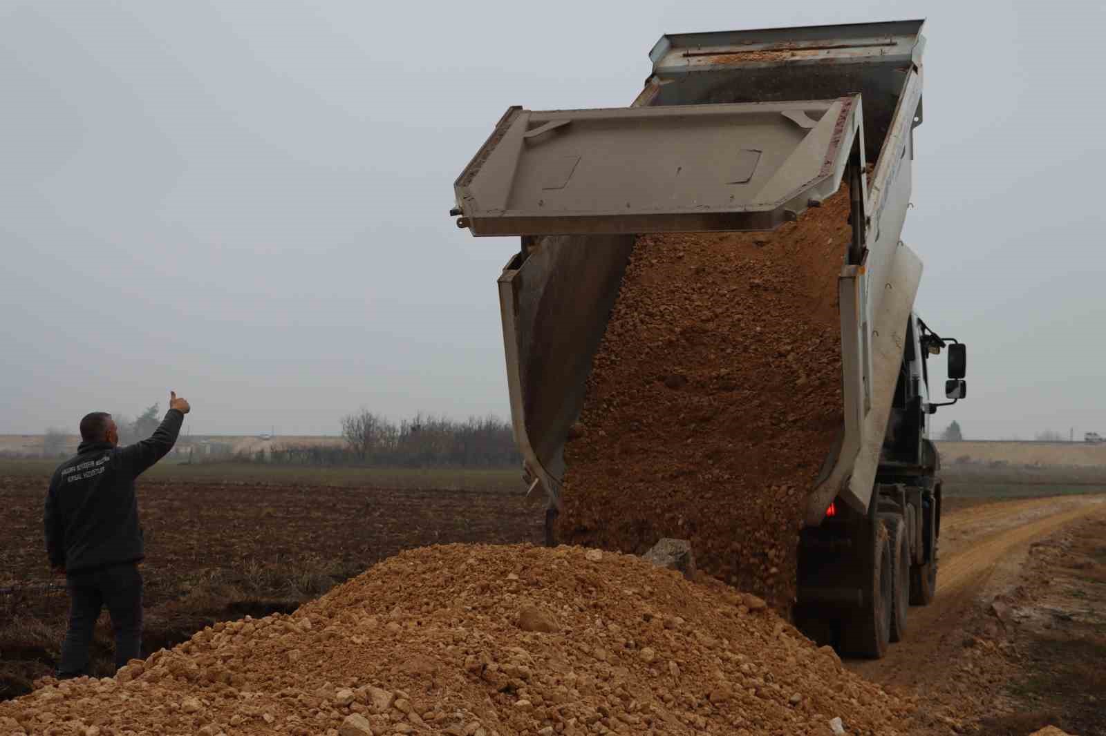 Suruç’ta mezarlık yolunda çalışmalar başladı
