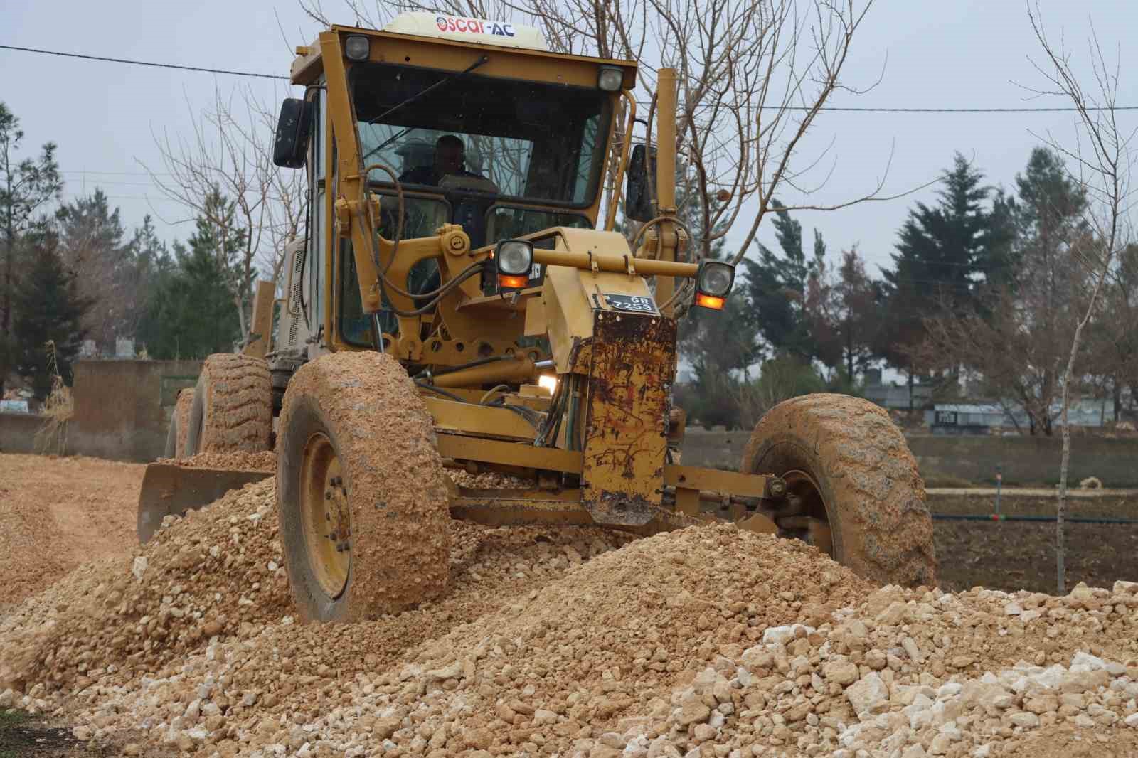 Suruç’ta mezarlık yolunda çalışmalar başladı
