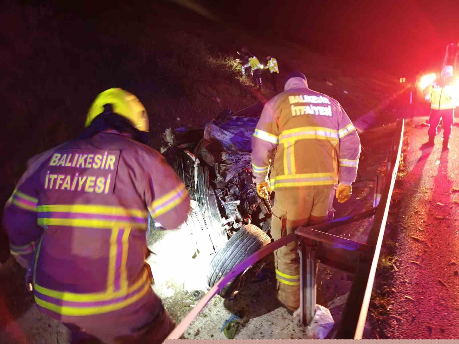 Susurluk’ta otoyolda feci kaza: 1 kişi hayatını kaybetti
