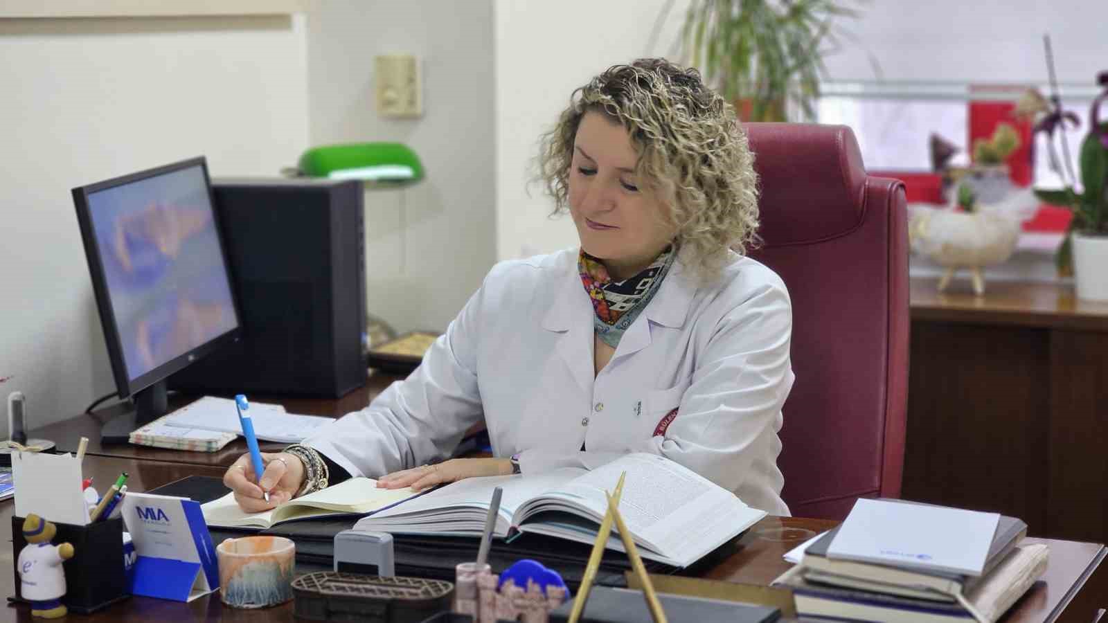 Susuz kalan beyinde hücreler arası iletişim yavaşlıyor
Susuz kalan beyinde hücreler arası iletişim yavaşlıyor