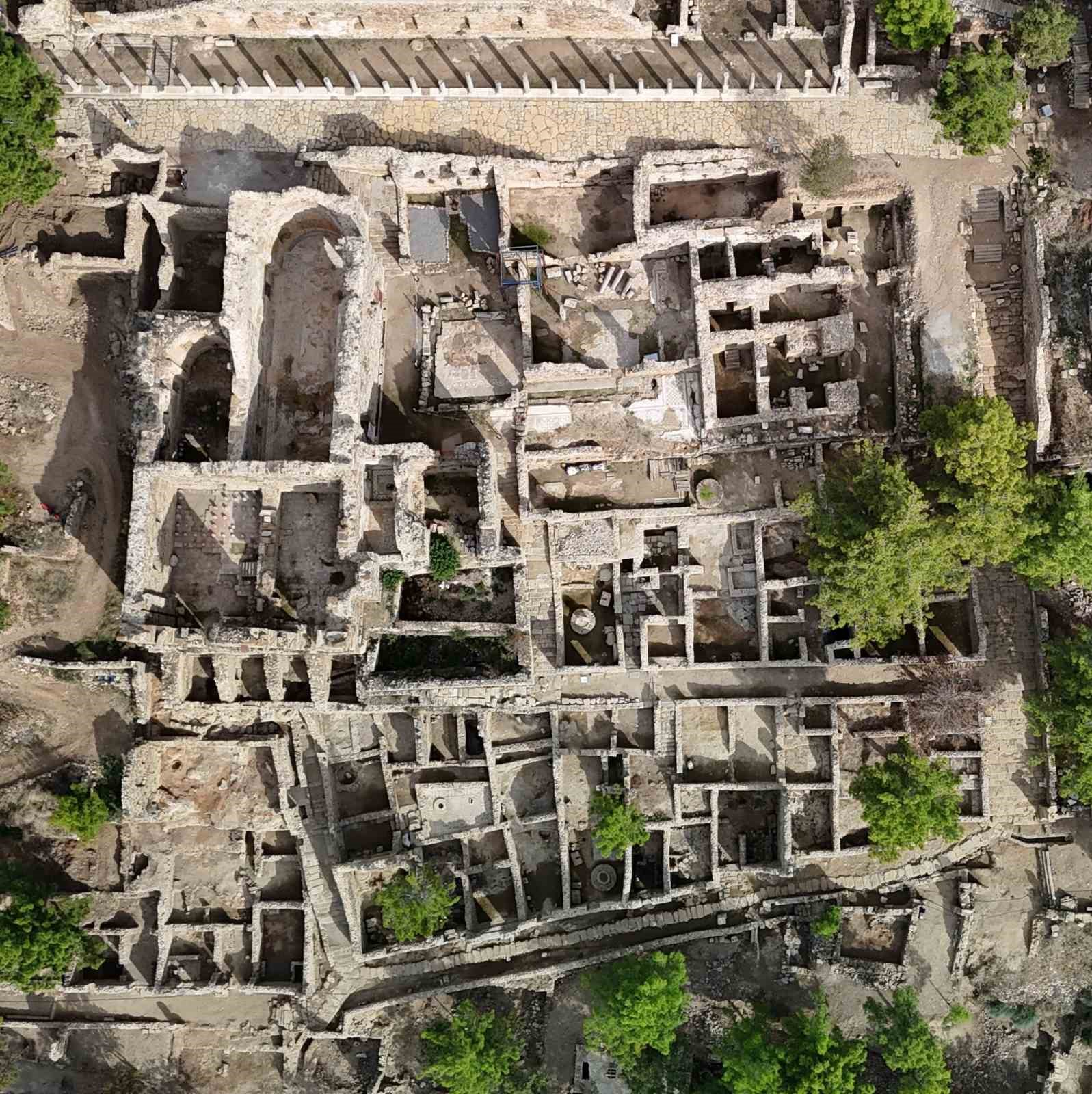 Syedra Antik kenti kazılarına uluslararası destek
