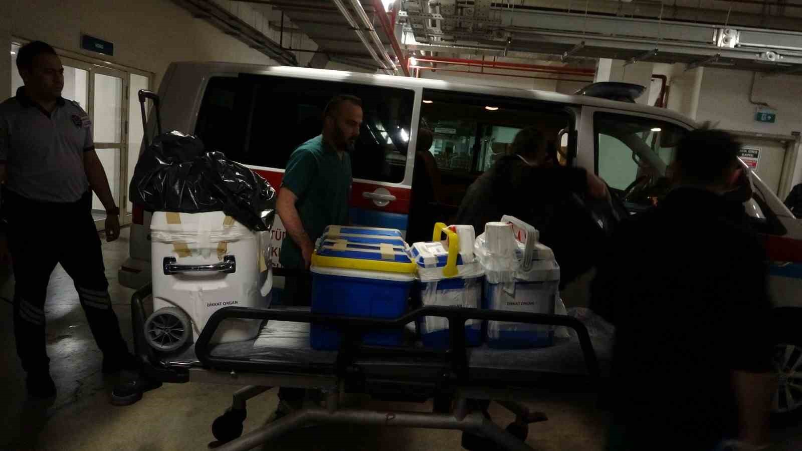 Taciz mağduru genç kızın bağışlanan organları 4 ayrı ile gönderildi
