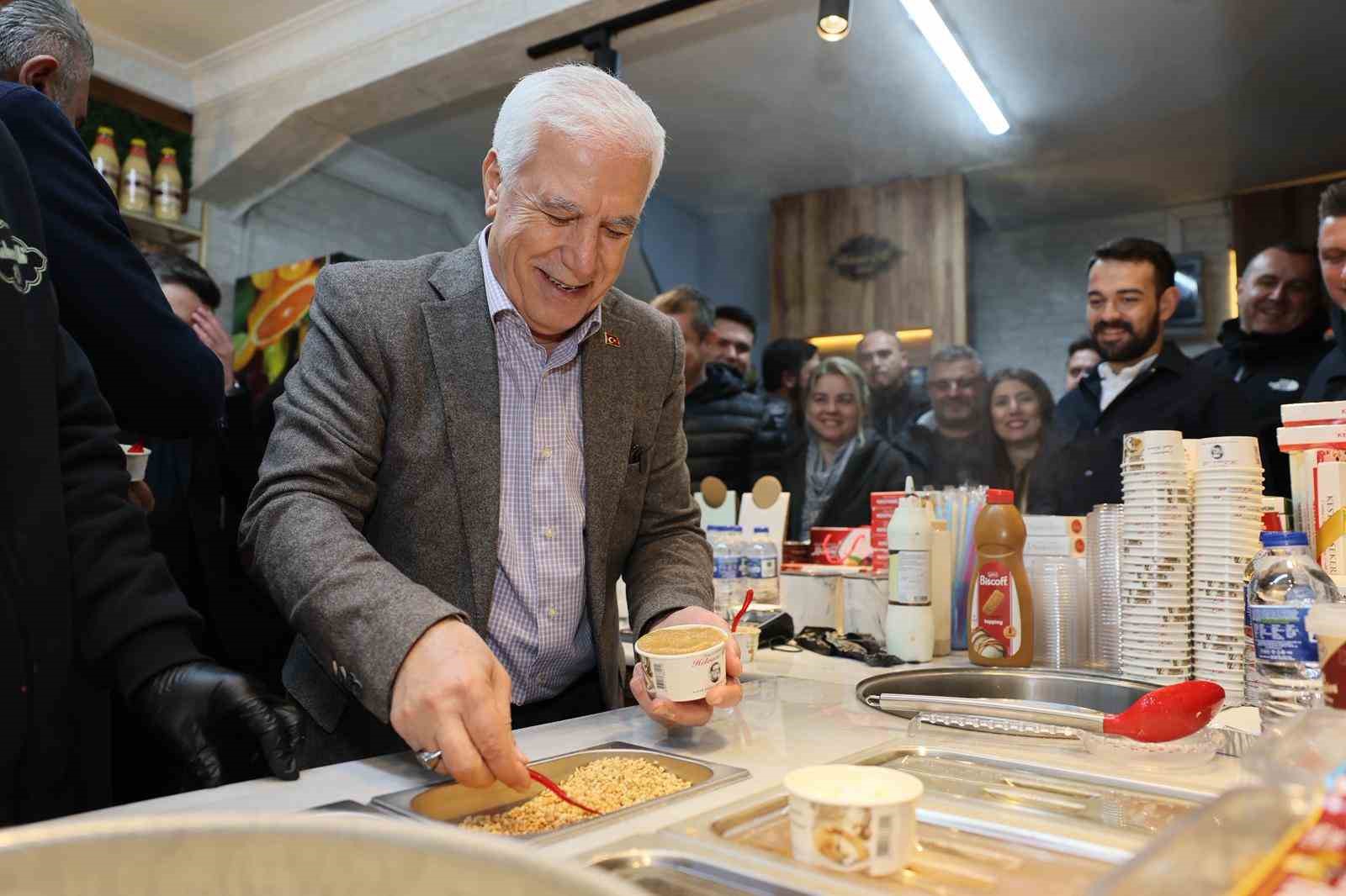 Tahanlı Pide ve çaylar başkan Bozbey’den
