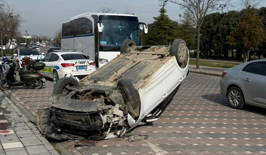 Takla atan otomobilin sürücüsü yaralandı

