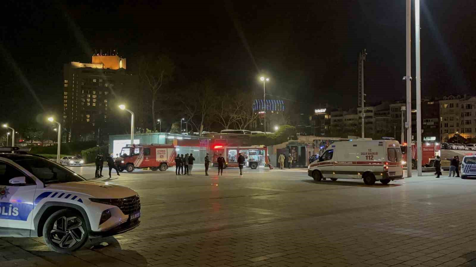 Taksim Metro İstasyonu’nunda yangın paniği
