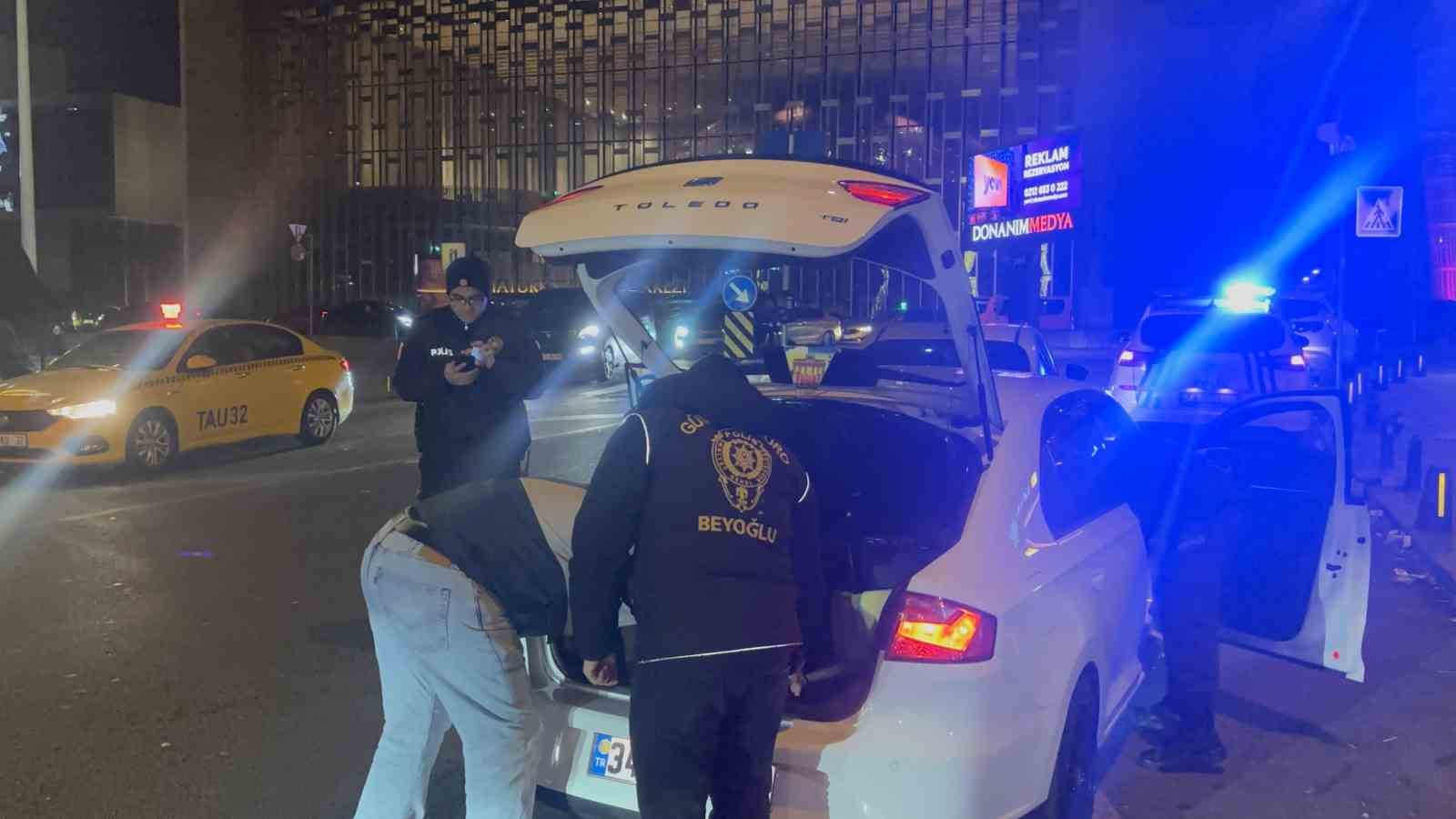 Taksim’de ‘Huzur İstanbul’ uygulaması
