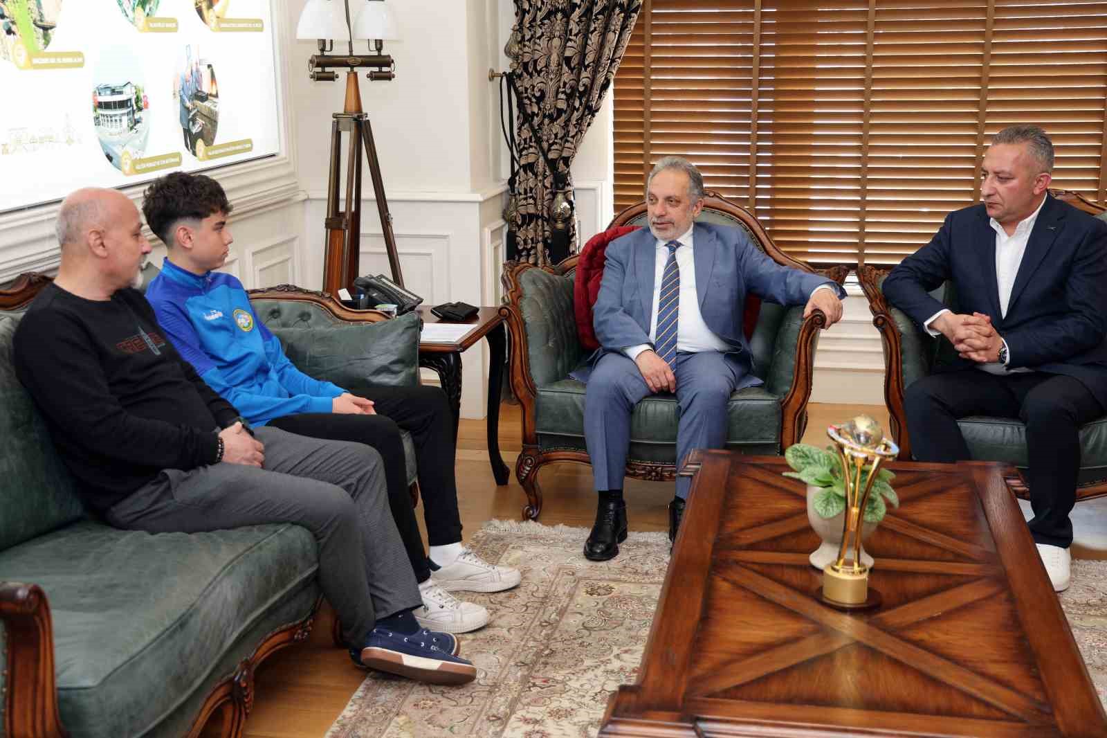 Talas sporcu fabrikasında milli gurur
