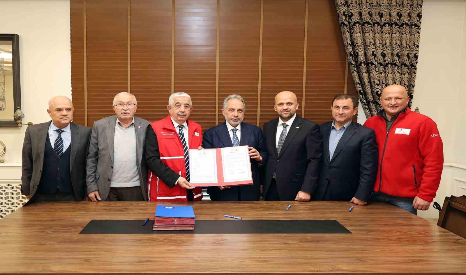 Talas’ta dayanışma köprüsü: tekstil bağışı gıdaya dönüşecek
