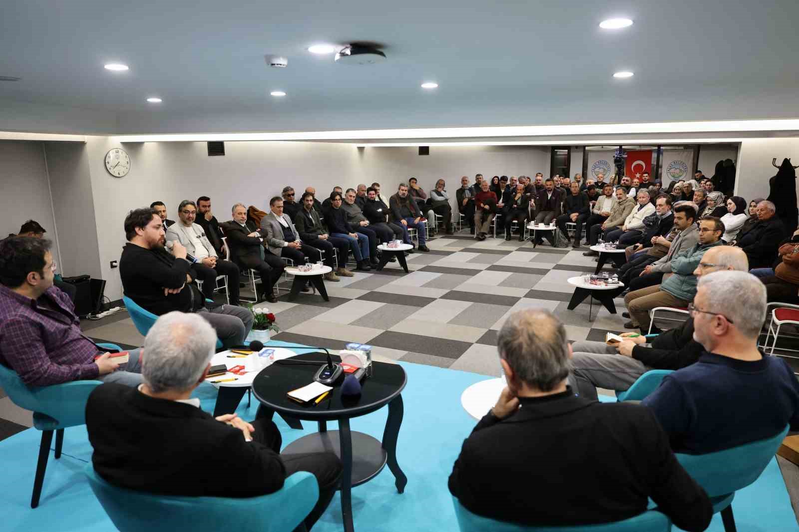 Talas’ta edebiyat dünyası, Esat Ayata’yı anlattı
