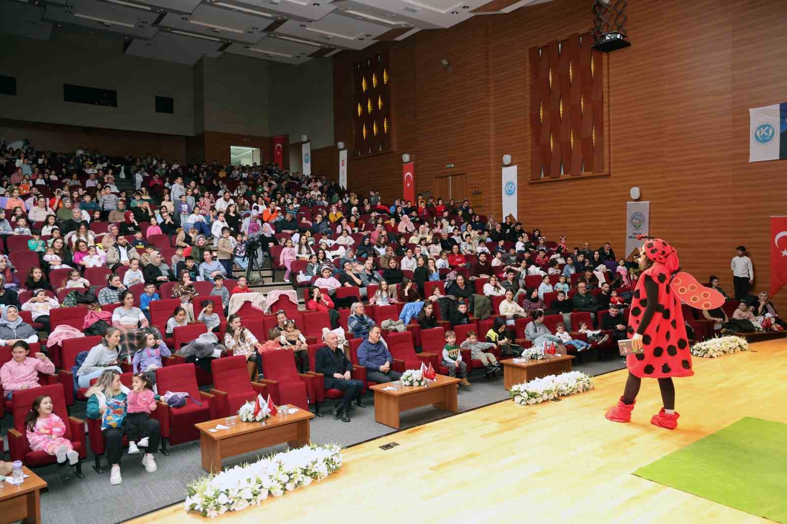 Talas’ta karne sevinci tiyatroyla taçlandı
