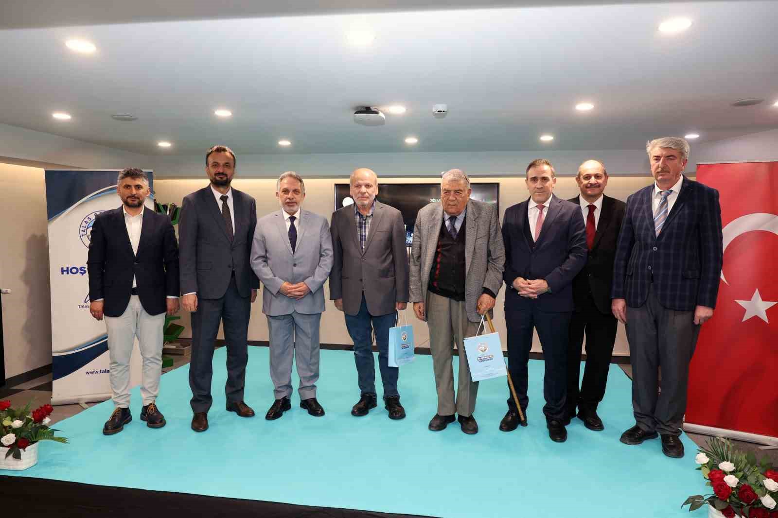 Talas’ta kitap kurtları ödüllendirildi
