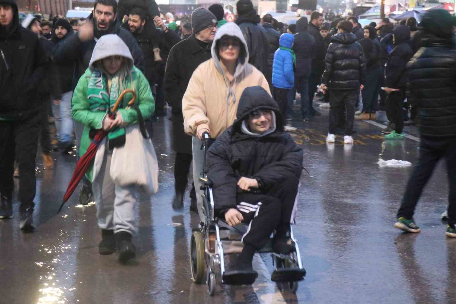Taraftarlar Kocaelispor - Fenerbahçe maçına hazır
