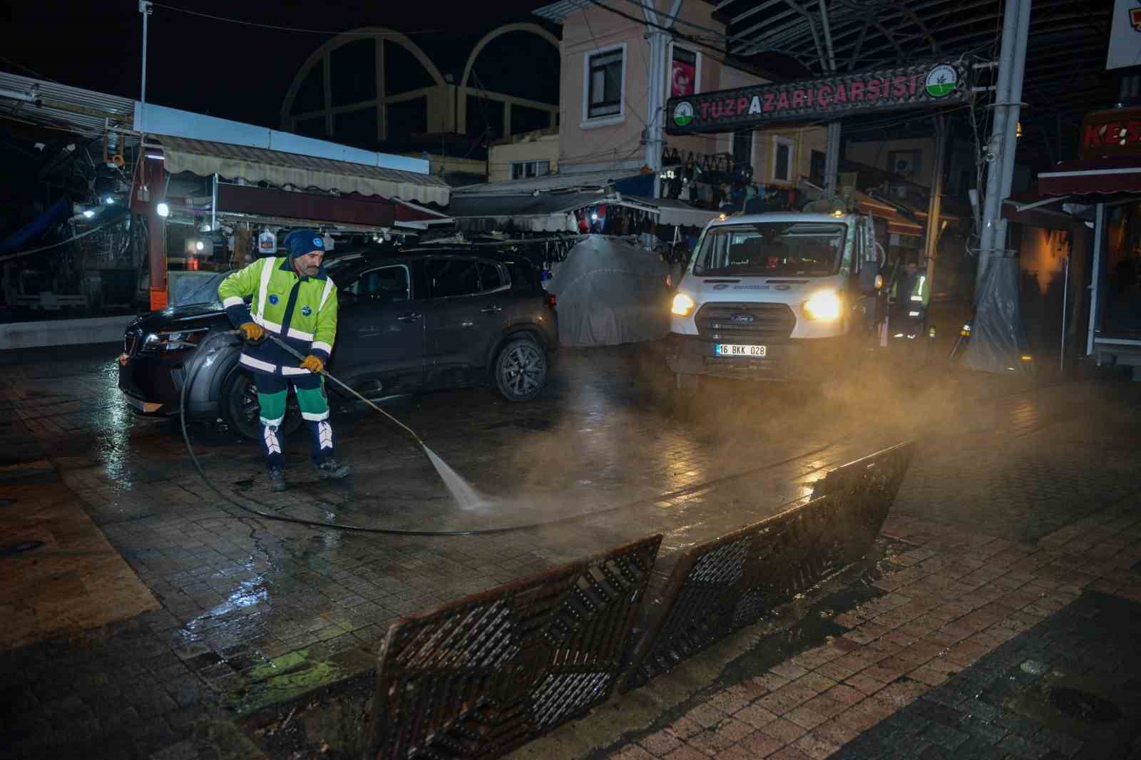 Tarihi Çarşı ve Hanlar Bölgesinde gece mesaisi
