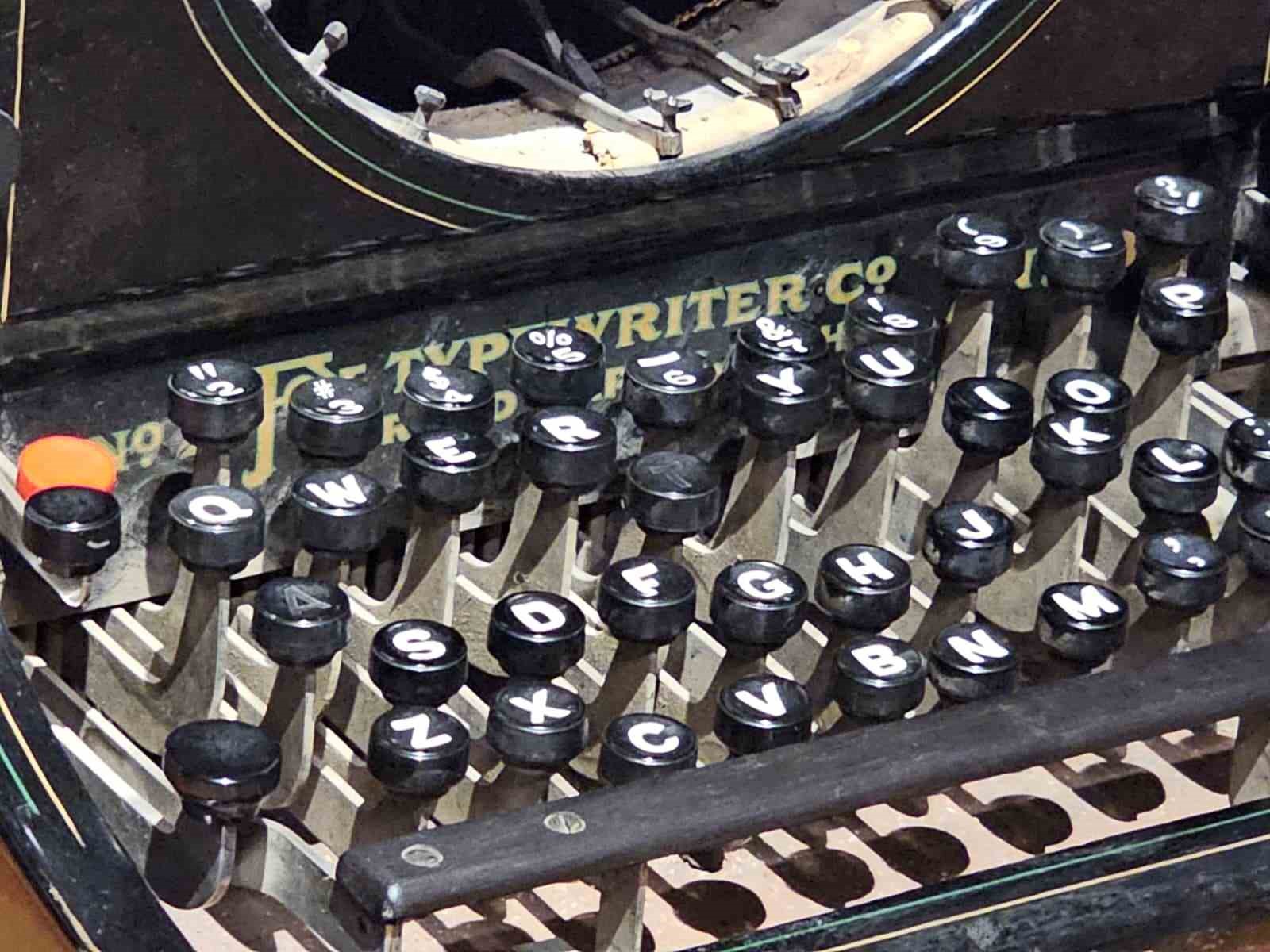 Tarihi daktilo Kent Müzesi’nde geçmişe ışık tutuyor
