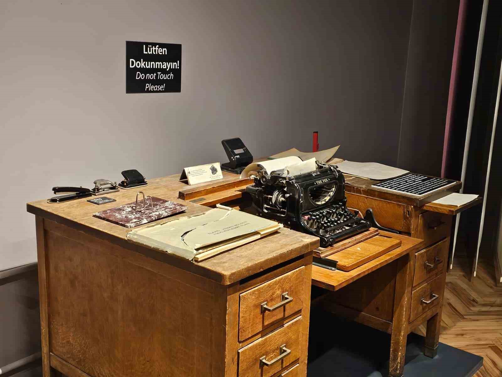 Tarihi daktilo Kent Müzesi’nde geçmişe ışık tutuyor
