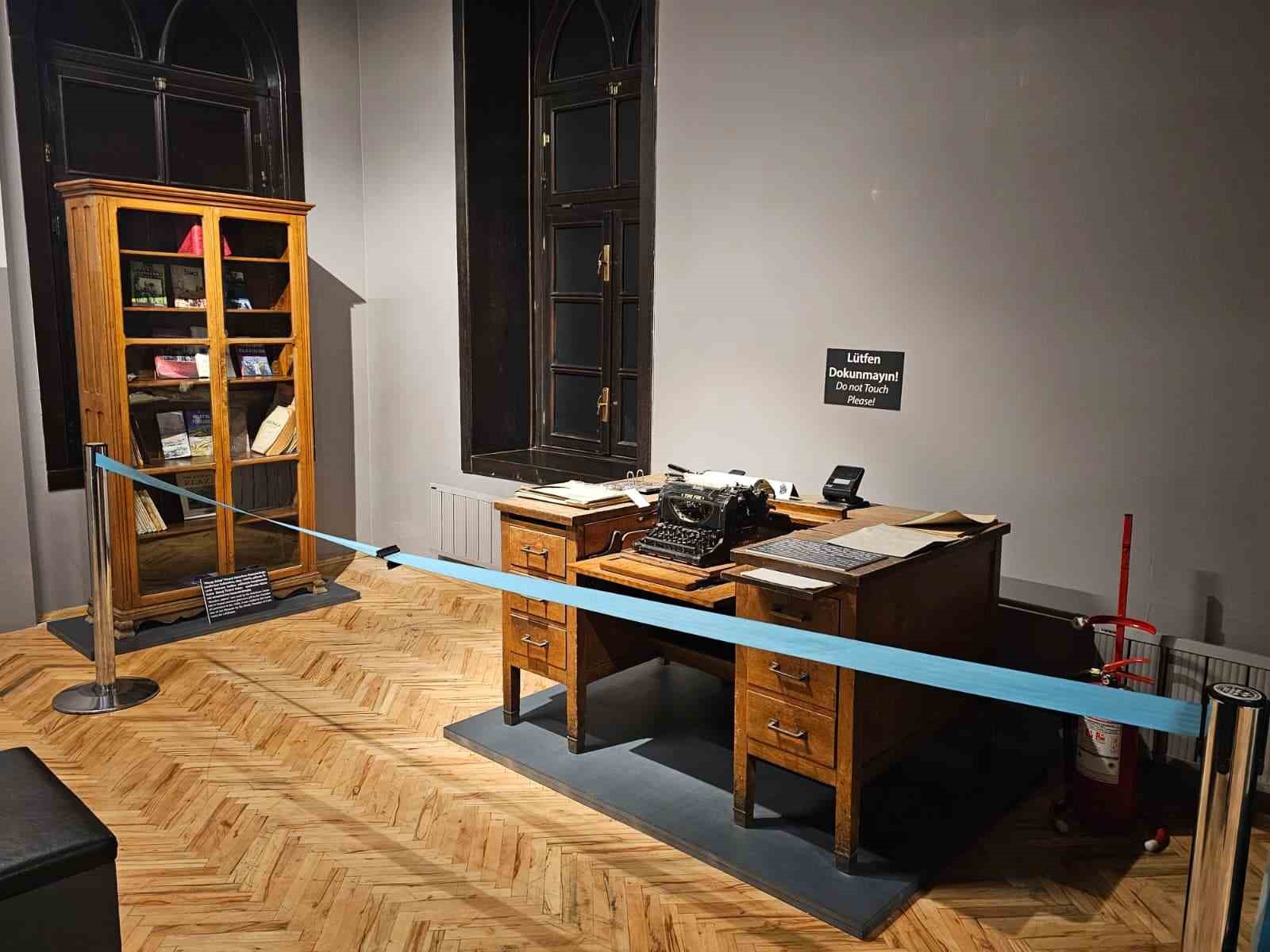 Tarihi daktilo Kent Müzesi’nde geçmişe ışık tutuyor
