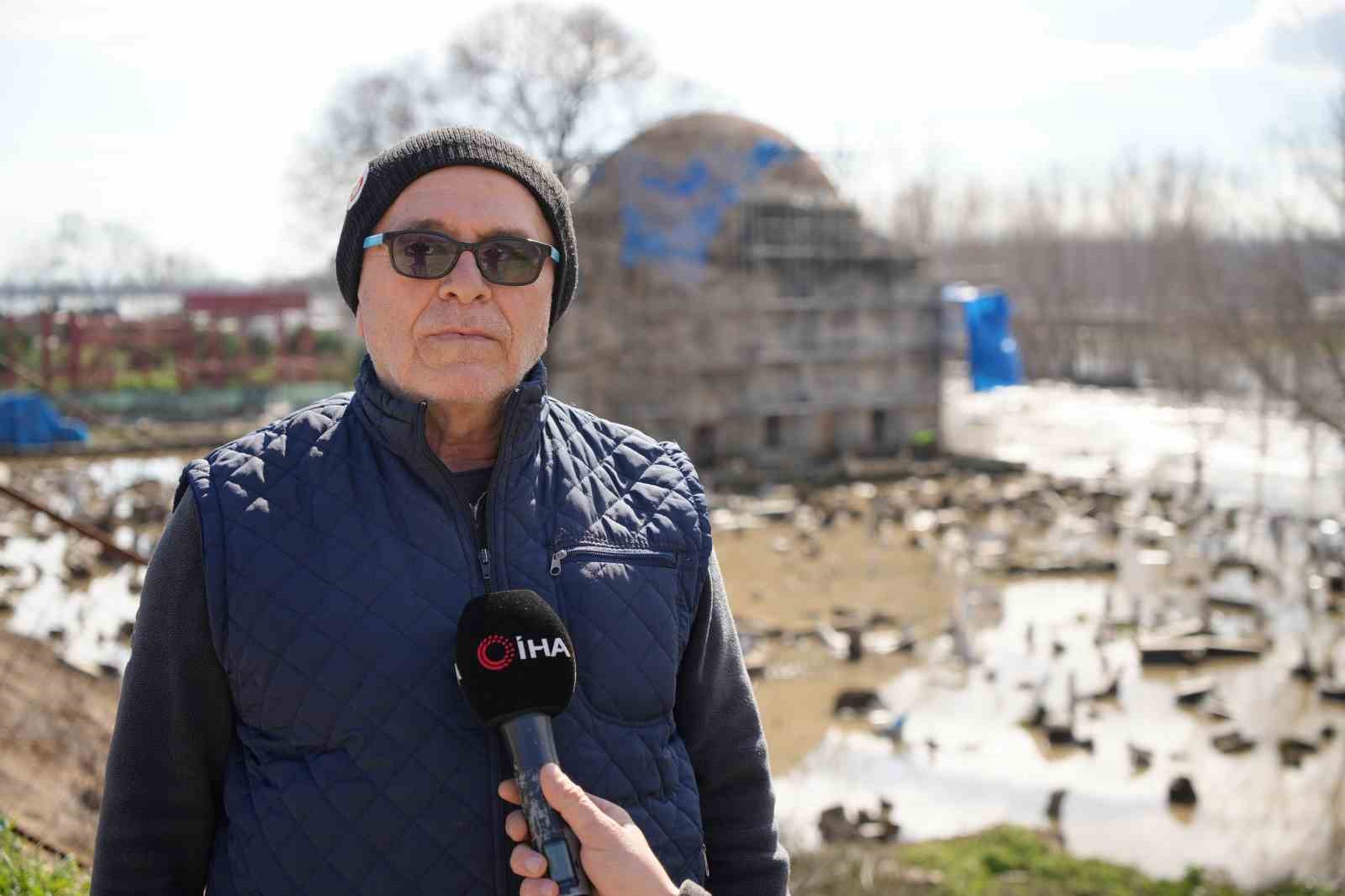 Tarihi Evliya Kasım Paşa Camii’ni taşkın suları vurdu
