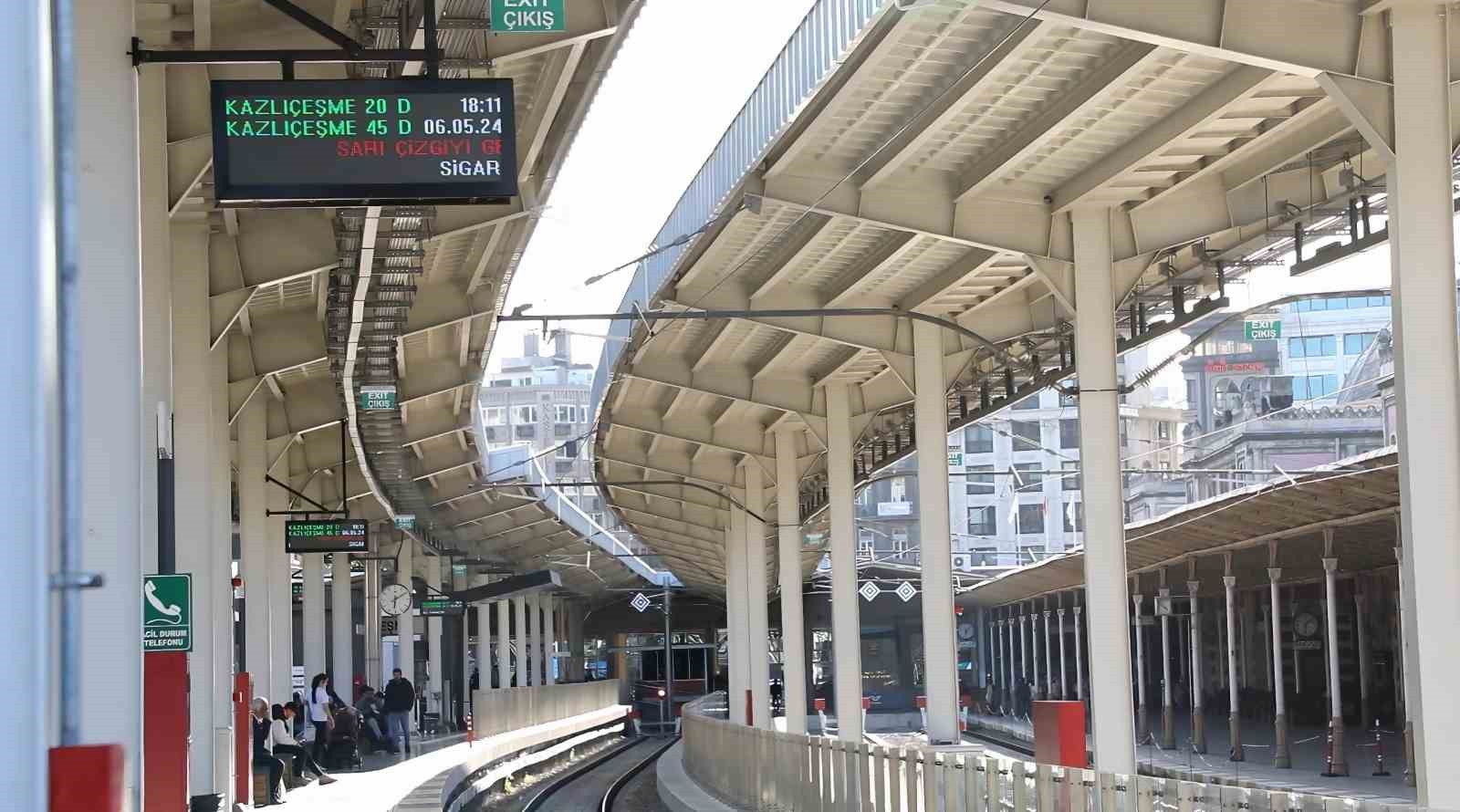 Tarihi hat 8 milyondan fazla yolcu taşıdı
