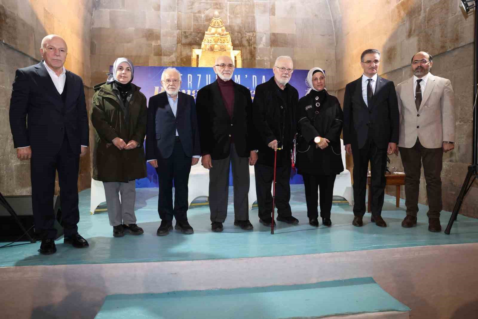 Tarihi mekanda "Medreseden Üniversiteye Erzurum’da İlim"  konuşuldu
