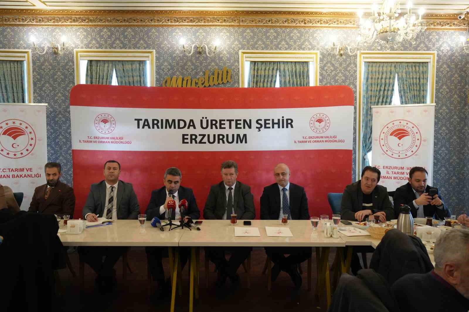 Tarıma 1 milyar 656 milyon 39 bin 10 TL destekleme
Tarıma 1 milyar 656 milyon 39 bin 10 TL destekleme
