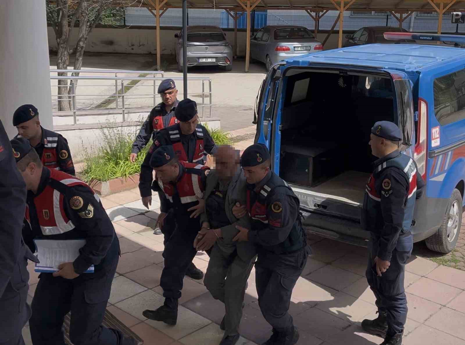 Tarladan dönen karı-kocayı öldüren sanığın yargılanmasına başlandı
