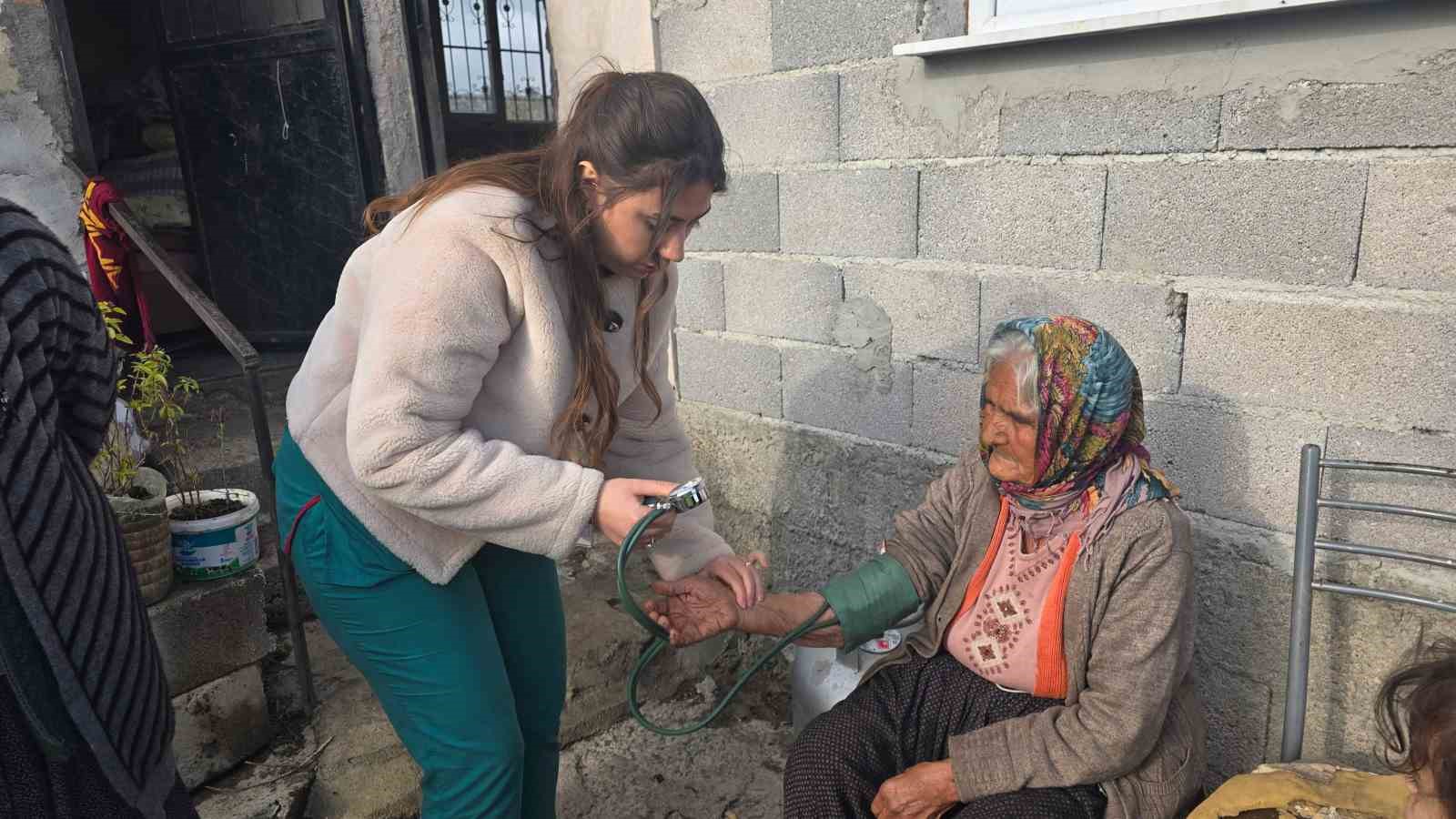 Tarsus Belediyesi’nden Kapı Kapı Gönül Köprüsü
