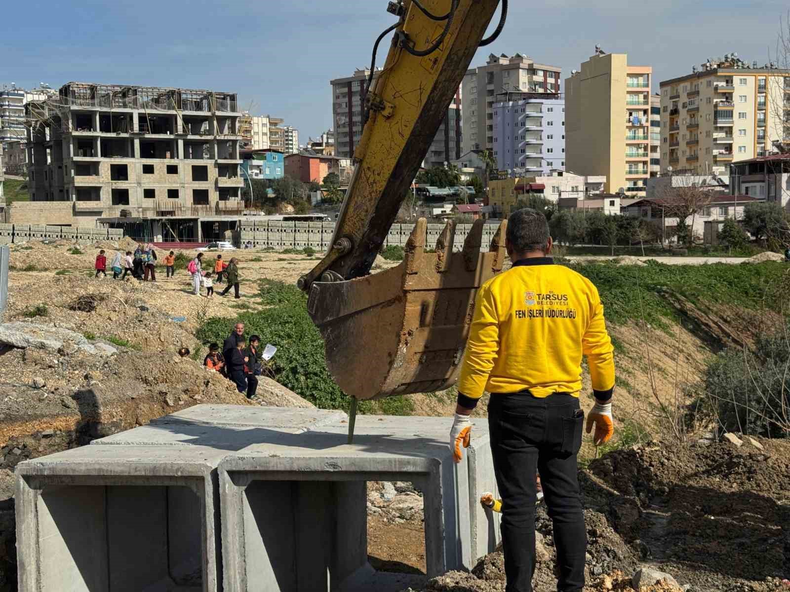 Tarsus Belediyesinden sel riskine karşı kalıcı altyapı hamlesi
Tarsus Belediyesinden sel riskine karşı kalıcı altyapı hamlesi