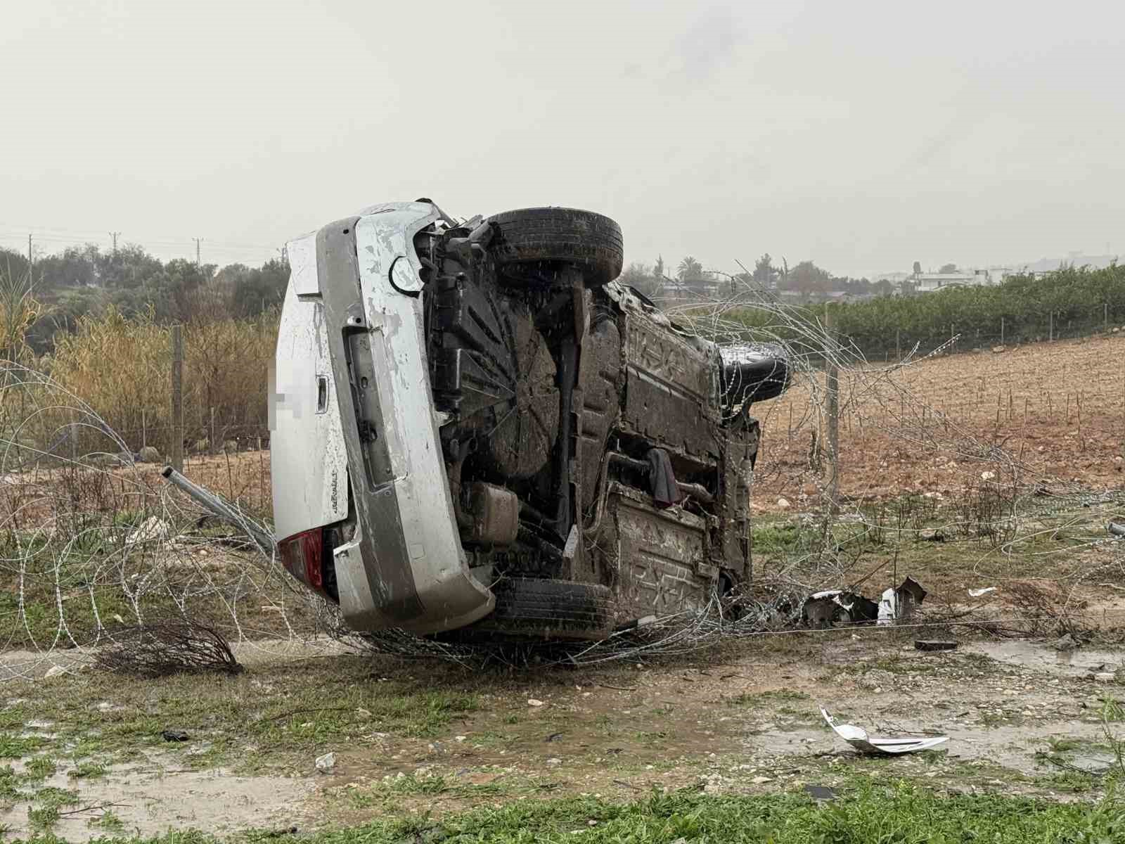 Tarsus’ta yağış kazaya neden oldu
