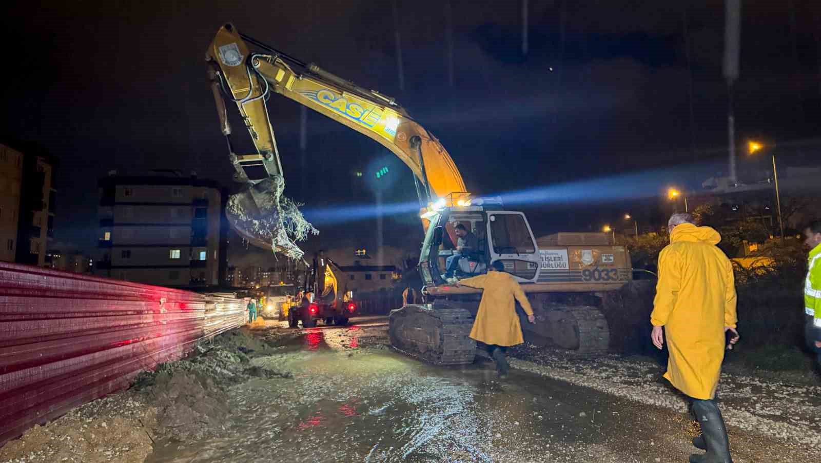 Tarsus’ta yağış önlemi
