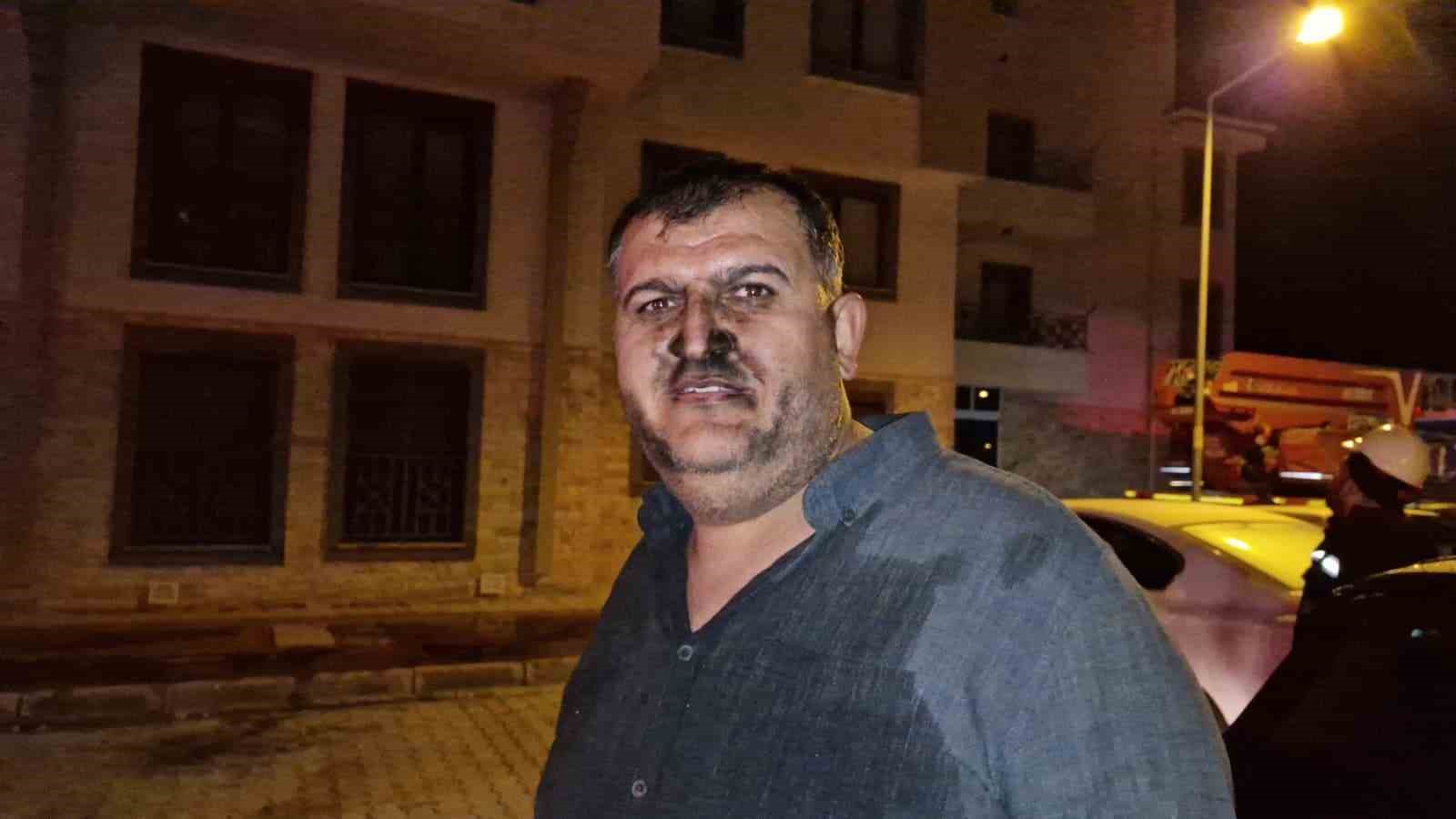 Tartıştığı annesine kızıp daireyi ateşe verdi: 10 kişi dumandan etkilendi
