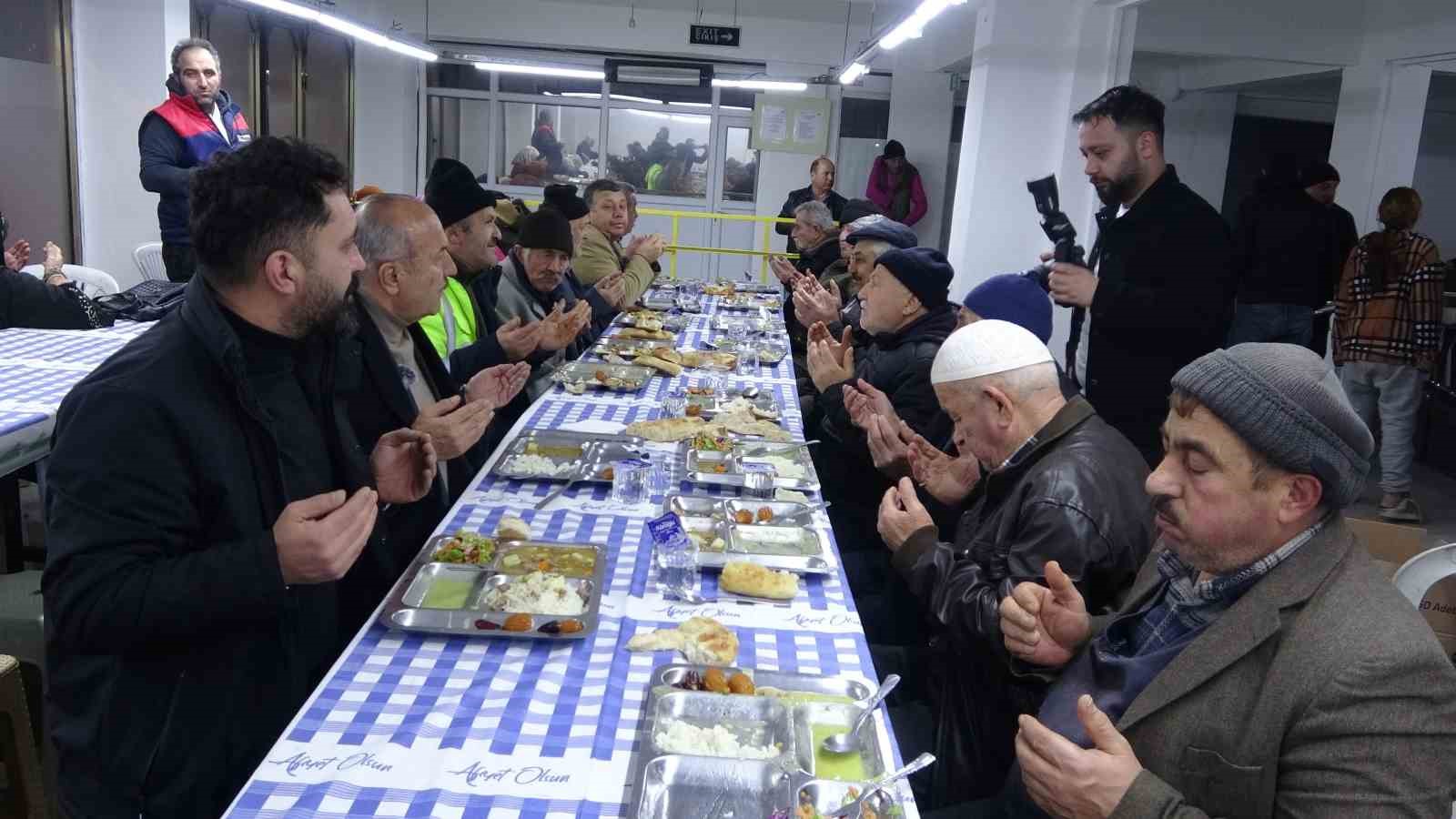 Taşköprü’de yüzlerce kişi iftar sofrasında buluştu
