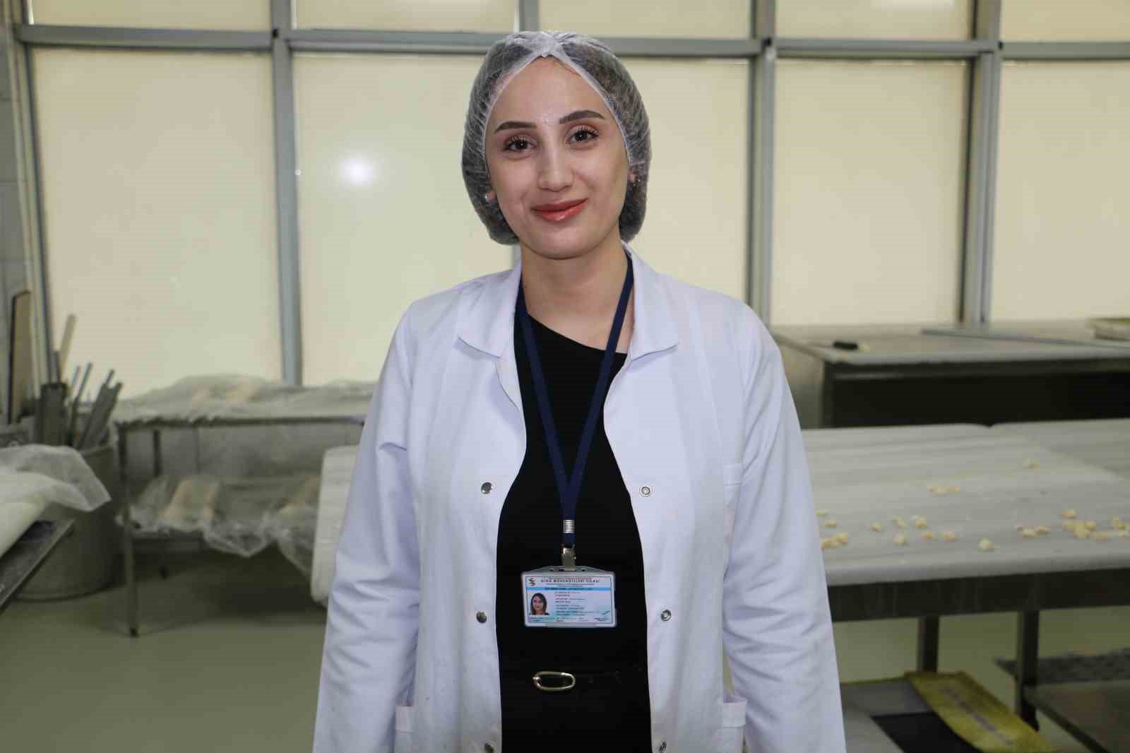 Tatlı imalathanelerinde Ramazan yoğunluğunda da hijyen ve kaliteden ödün verilmiyor
