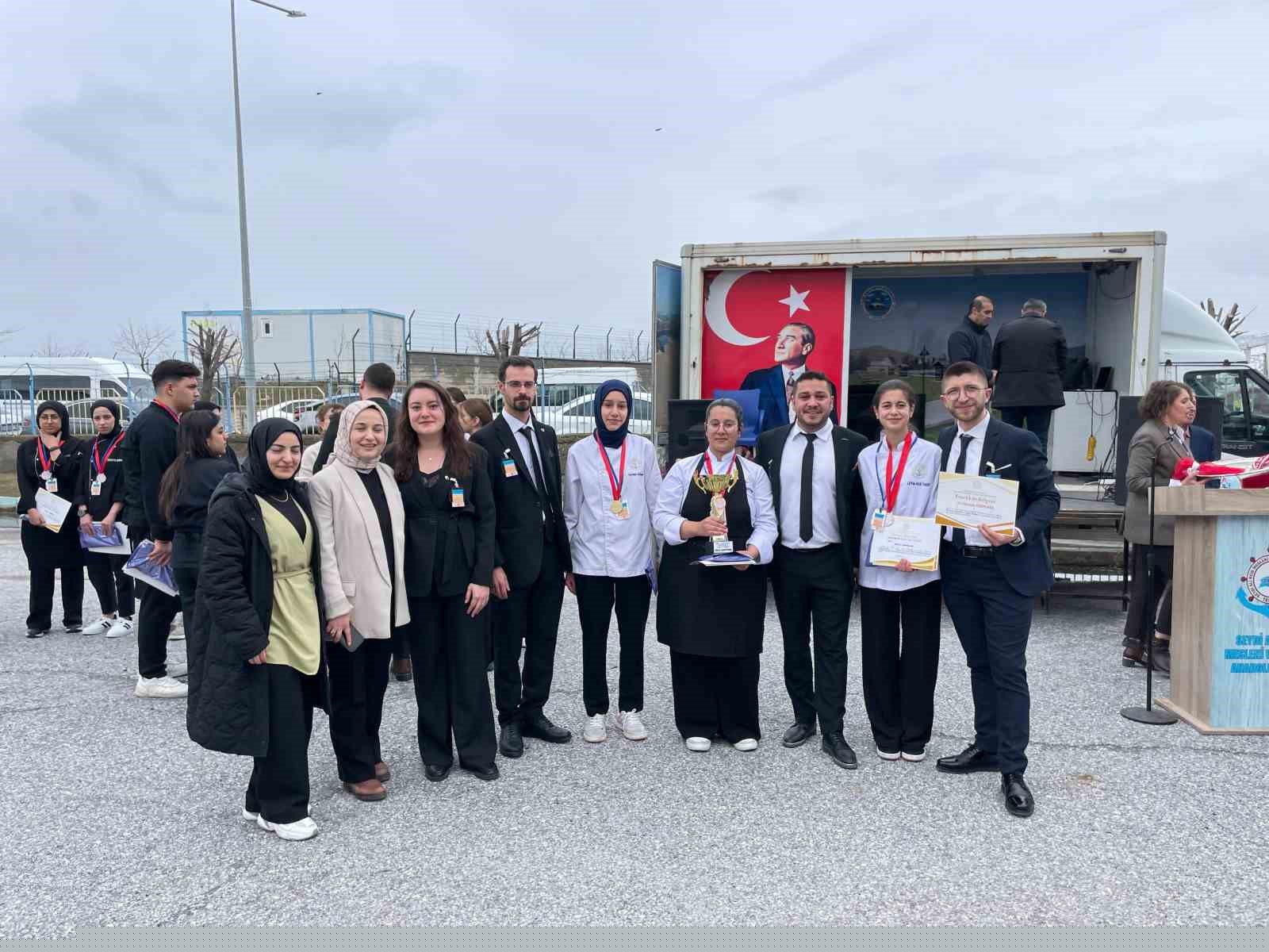 Tatvan’da "2. Uluslararası Gastronomi Yarışması" düzenlendi
