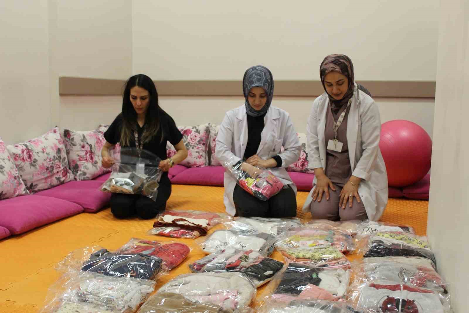 Tatvan’da ihtiyaç sahibi gebeler için yardım seferberliği
Tatvan’da ihtiyaç sahibi gebeler için yardım seferberliği