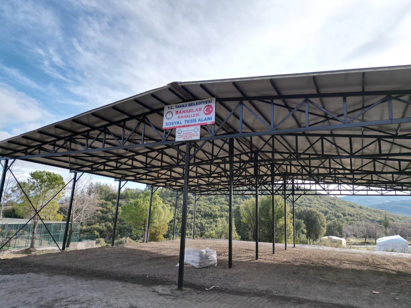 Tavas Belediyesi, Baharlar Mahallesi sosyal tesislerini yeniledi
