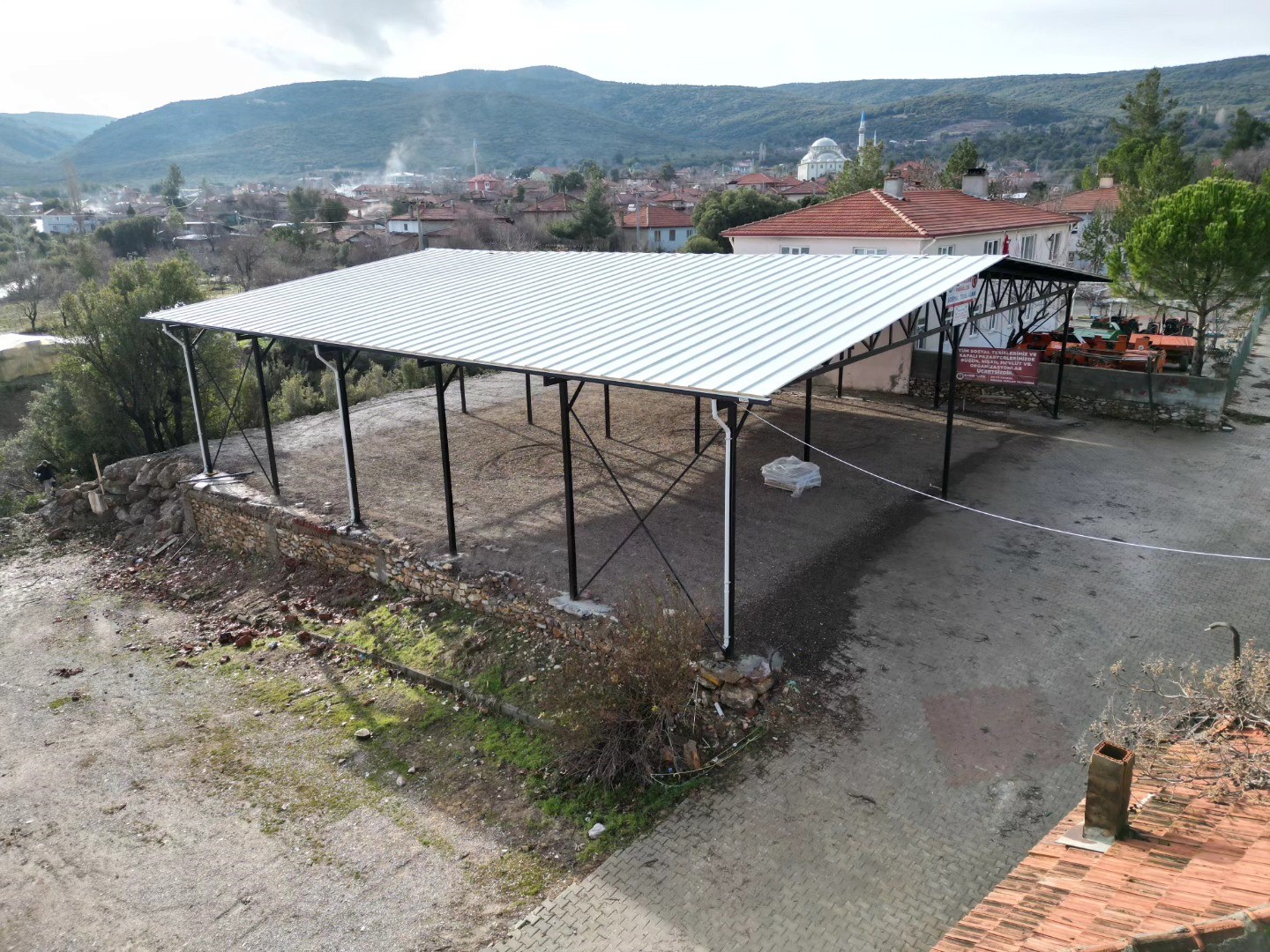 Tavas Belediyesi, Baharlar Mahallesi sosyal tesislerini yeniledi
