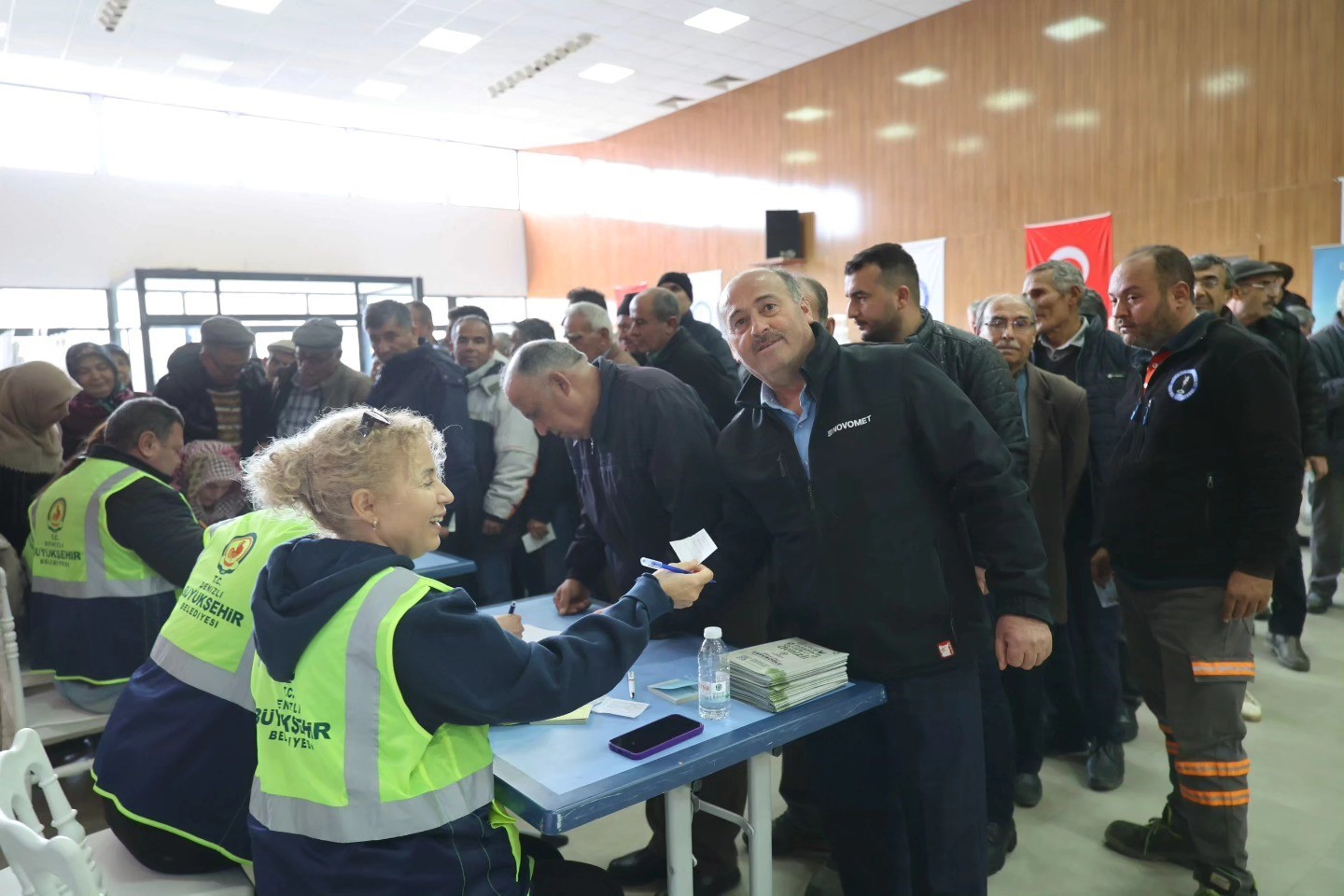 Tavaslı üreticilere 5 bin 991 zeytin fidanı dağıtıldı
