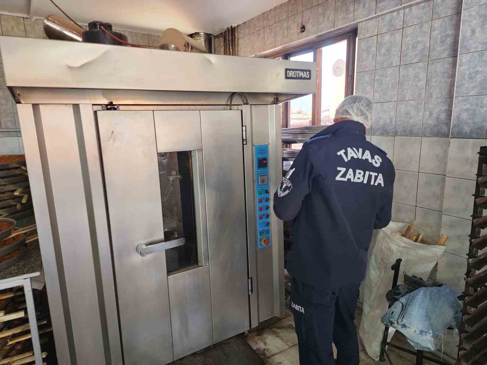 Tavas’ta bayram öncesi gıda denetimleri sıklaştırıldı
