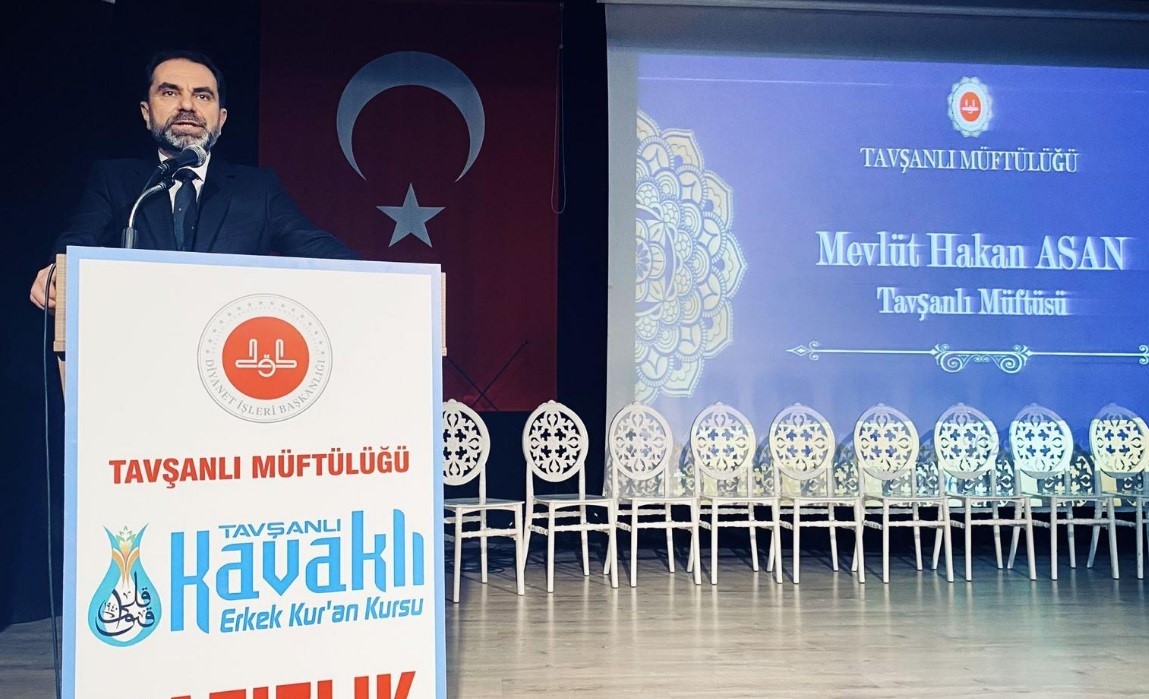 Tavşanlı’da 19 hafız belgelerini aldı
Tavşanlı’da 19 hafız belgelerini aldı