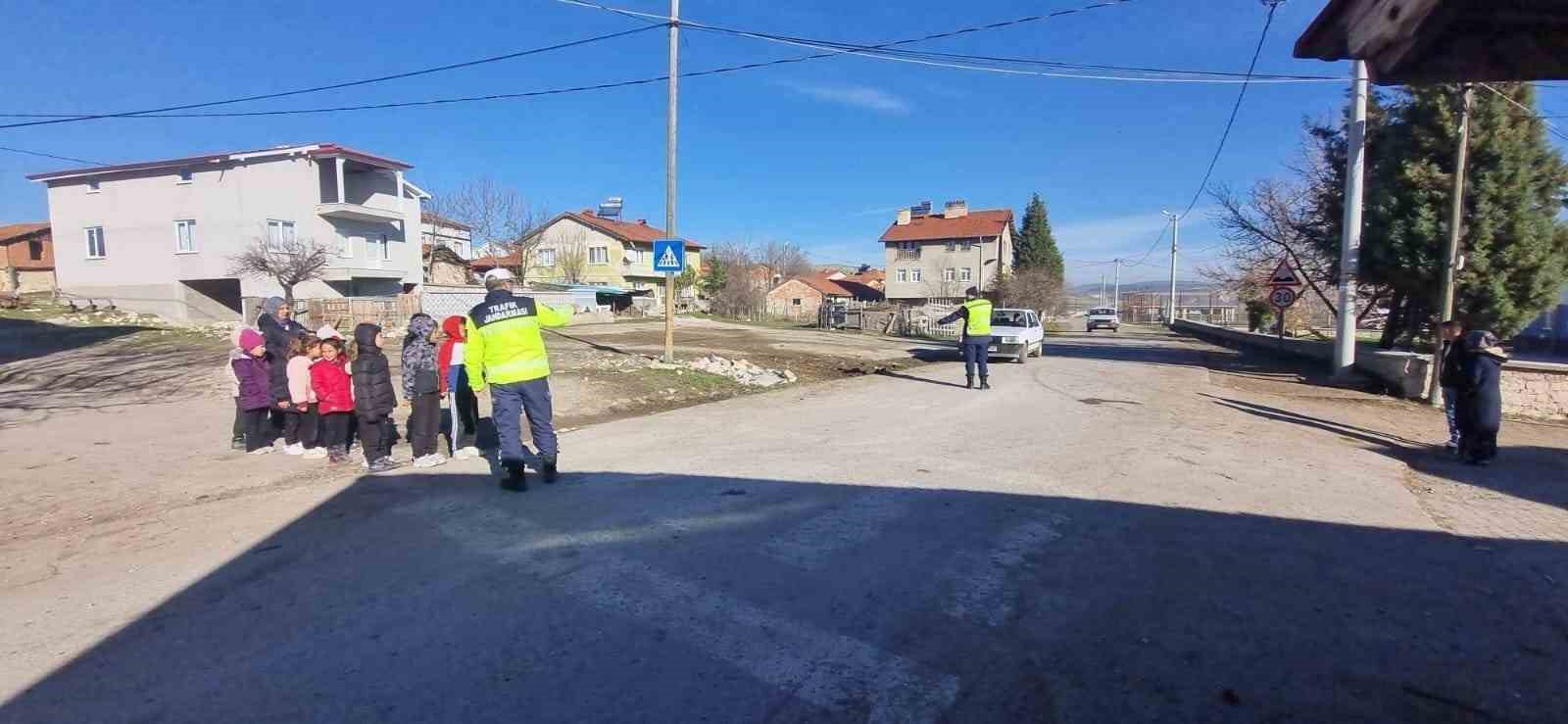 Tavşanlı’da öğrencilere trafik eğitimi
